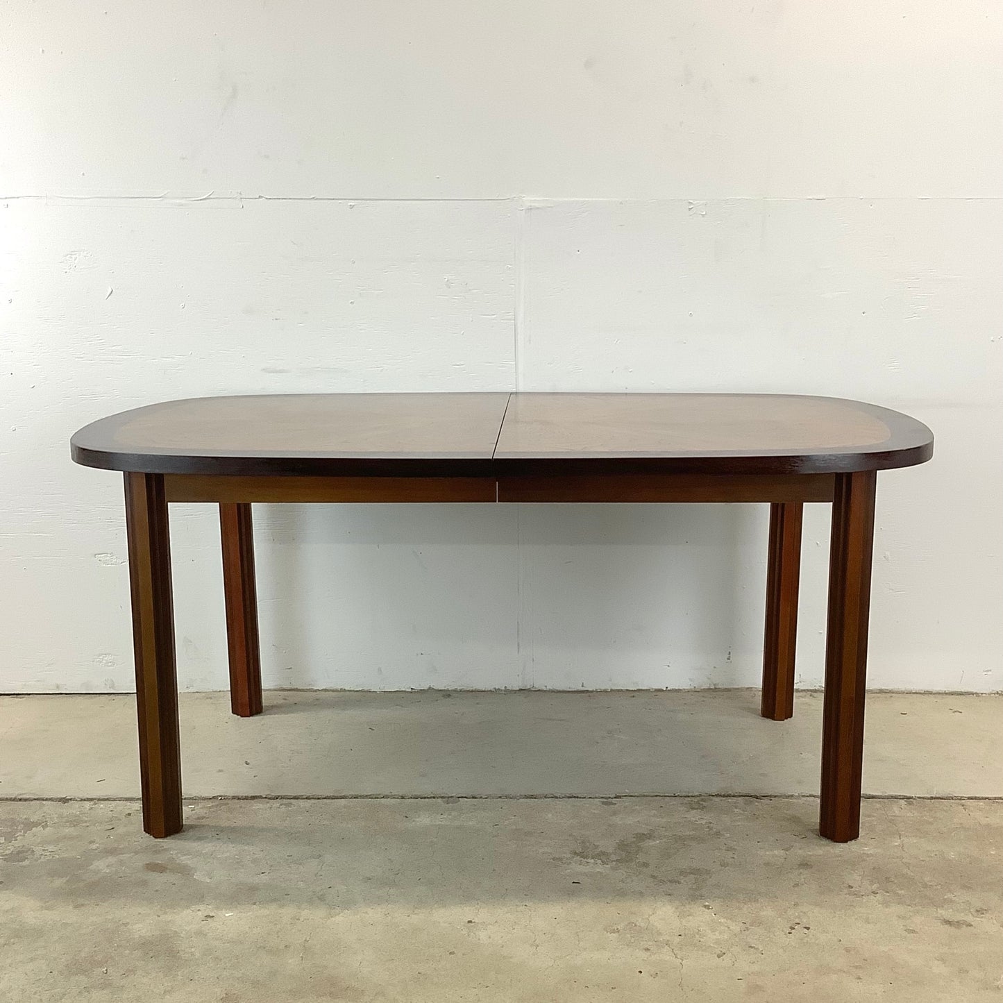 Vintage “tower suite” Oval Dining Table With Two Leaves by Lane
