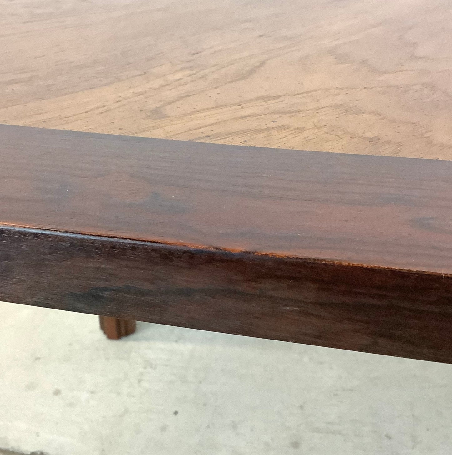 Vintage “tower suite” Oval Dining Table With Two Leaves by Lane