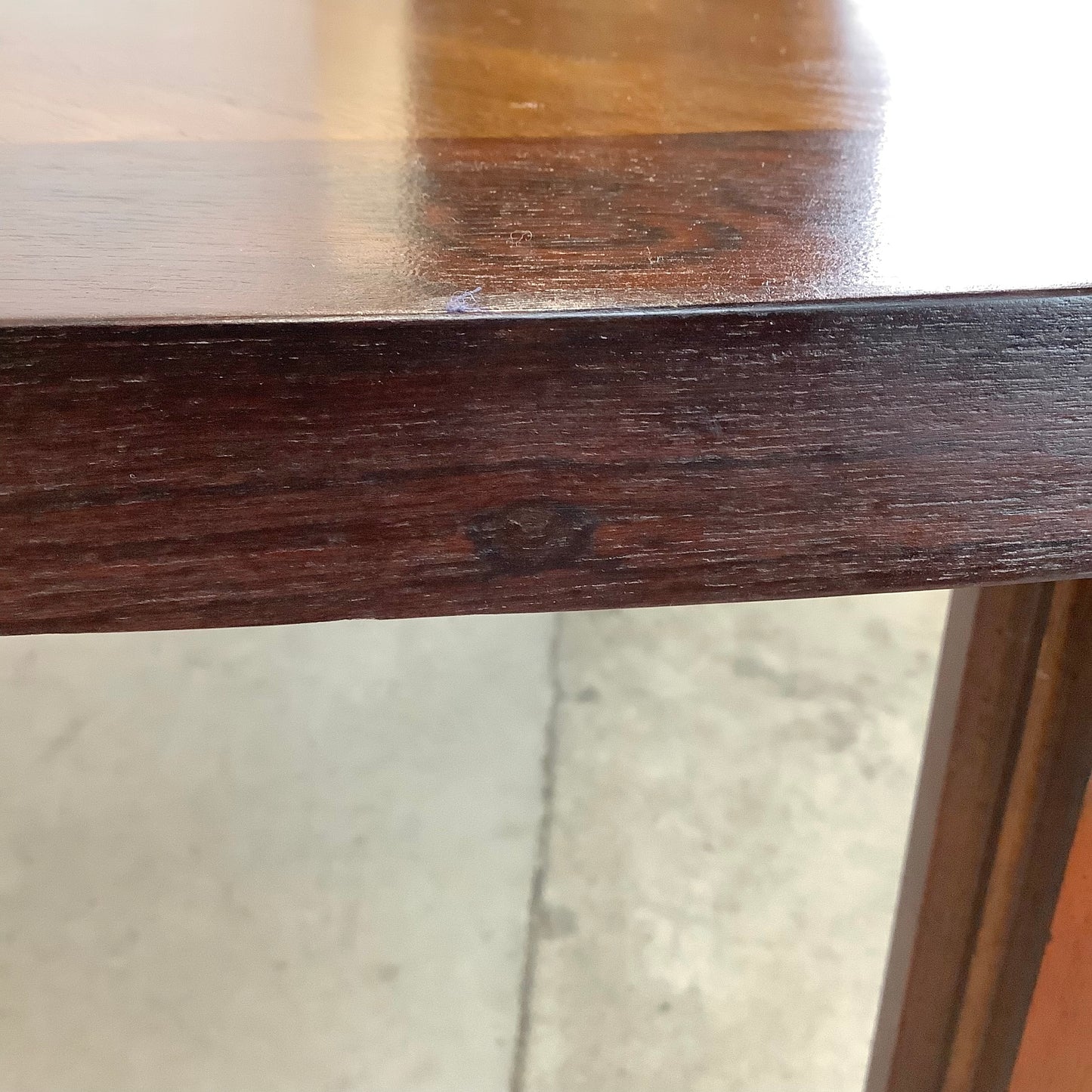 Vintage “tower suite” Oval Dining Table With Two Leaves by Lane