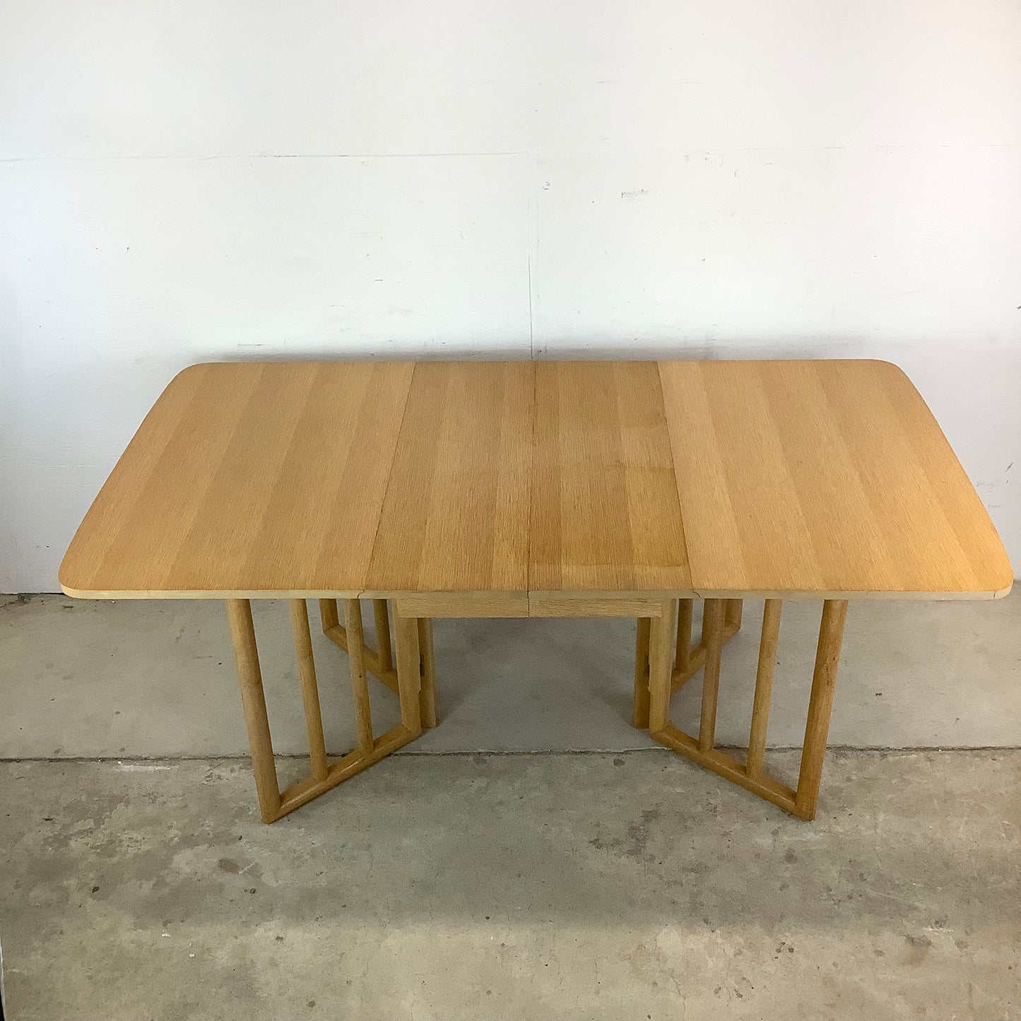 Mid-Century Gateleg Dining Table With Drop Leaves