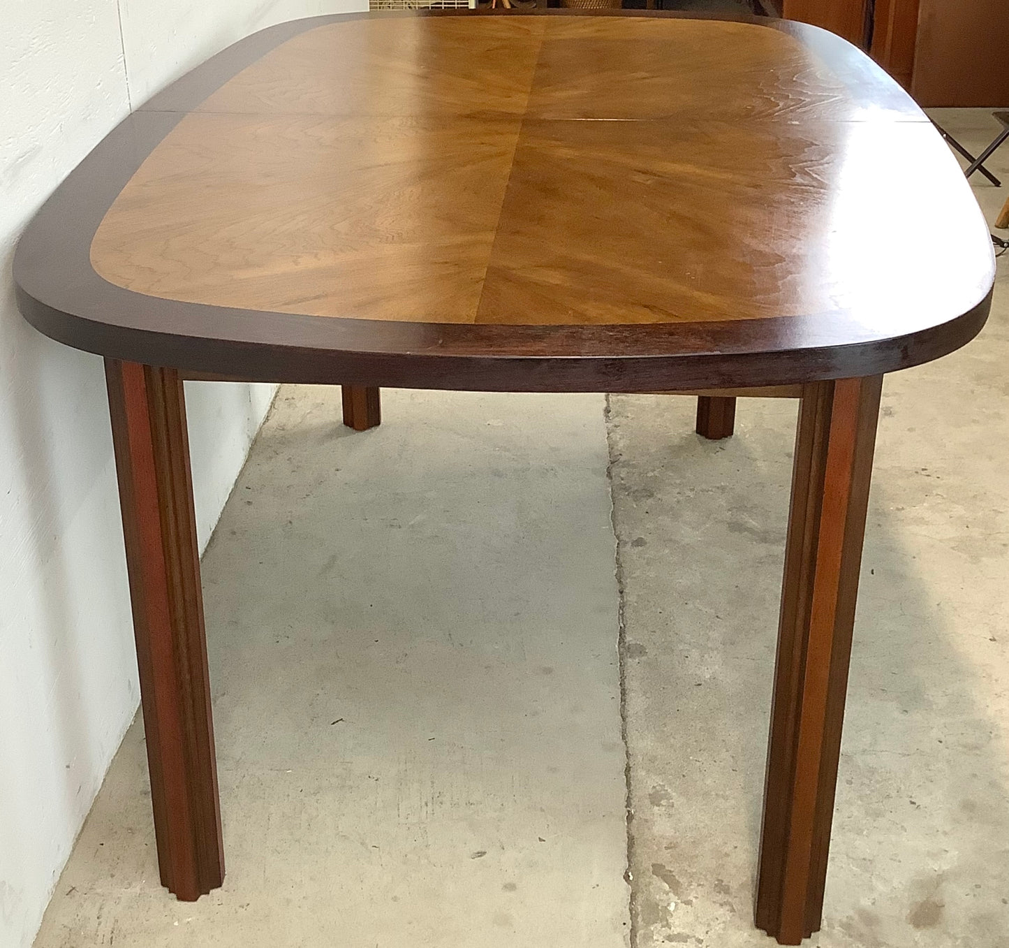 Vintage “tower suite” Oval Dining Table With Two Leaves by Lane