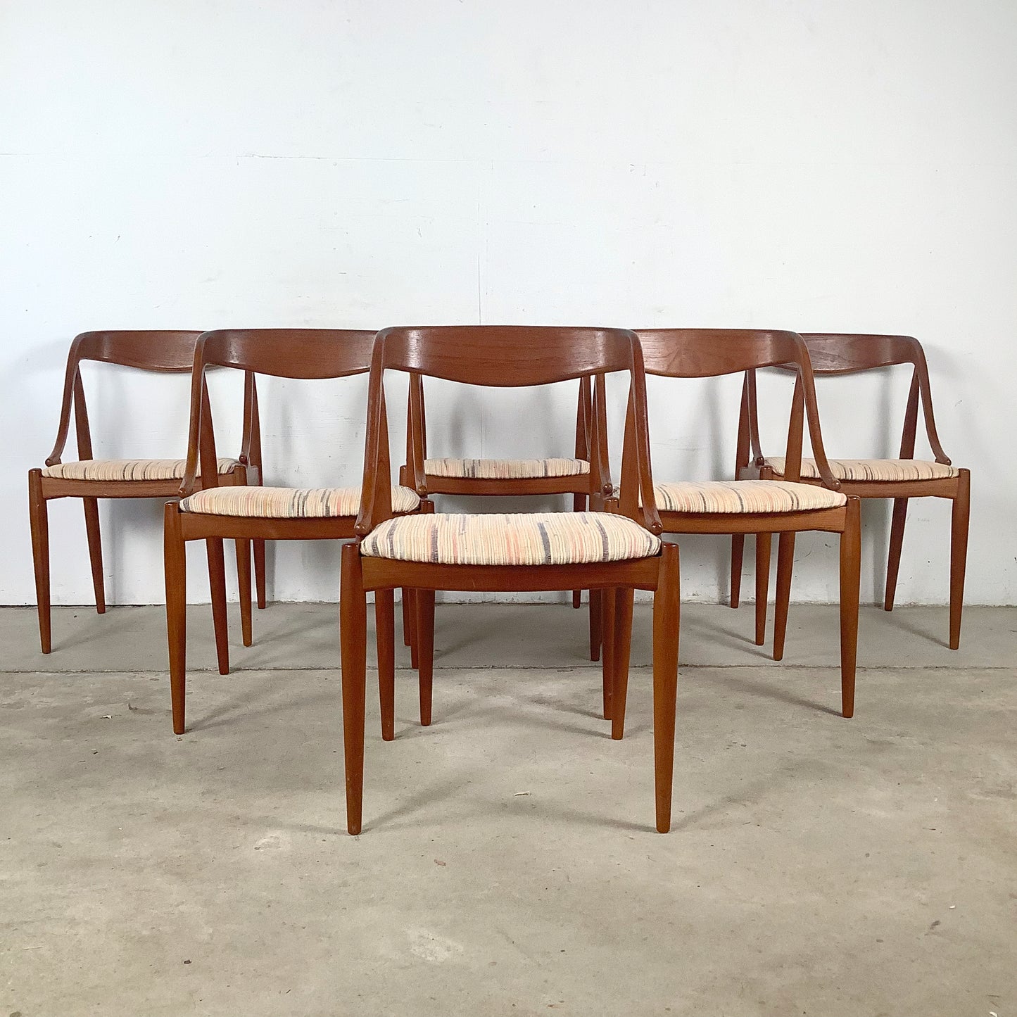 Johannes Andersen Model #16 dining chairs for Uldum Møbelfabrik - set Six