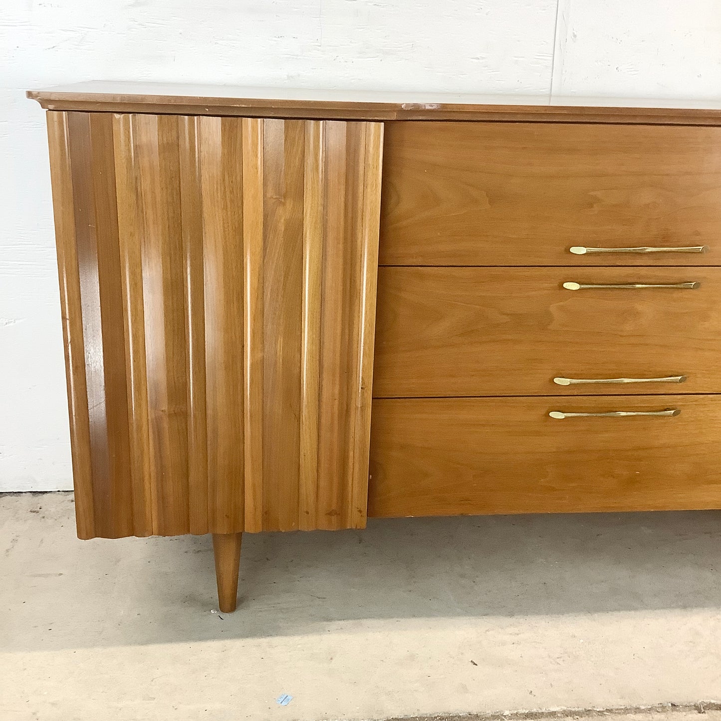 Mid-Century Modern Walnut Sideboard or Buffet