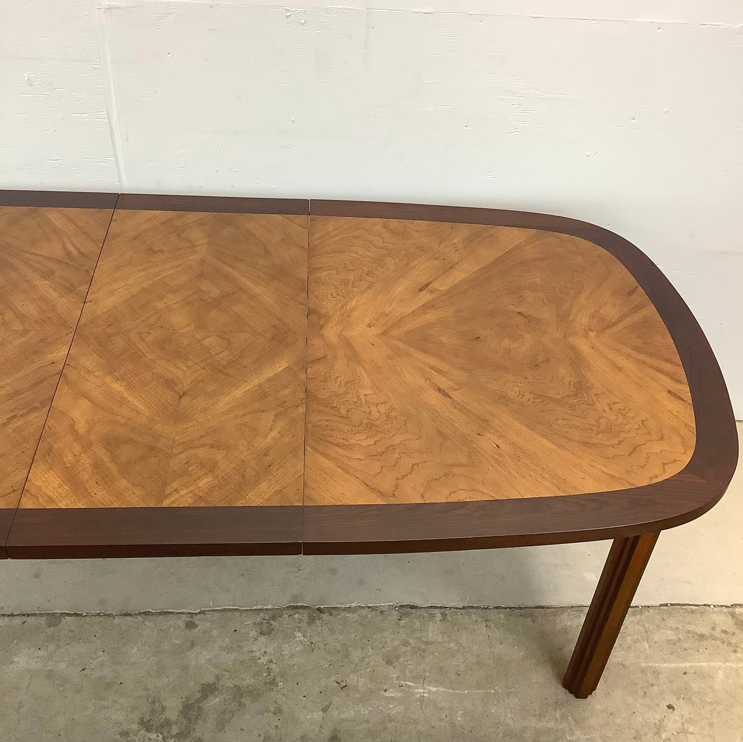 Vintage “tower suite” Oval Dining Table With Two Leaves by Lane