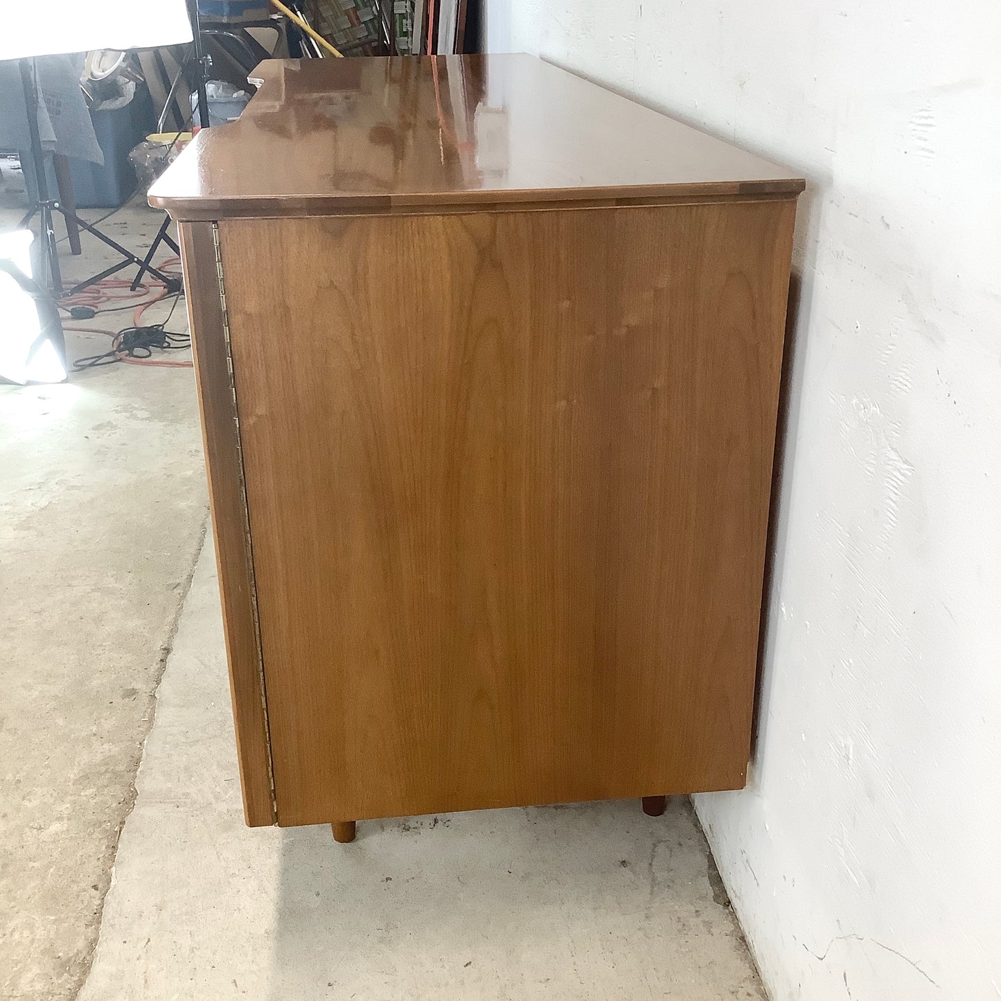 Mid-Century Modern Walnut Sideboard or Buffet