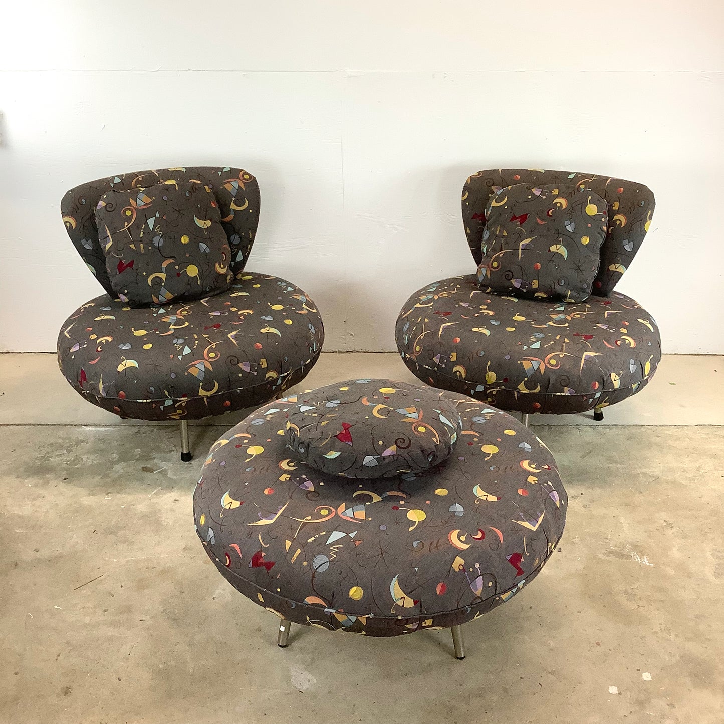 Pair Modern Swivel Disc Chairs With Ottoman