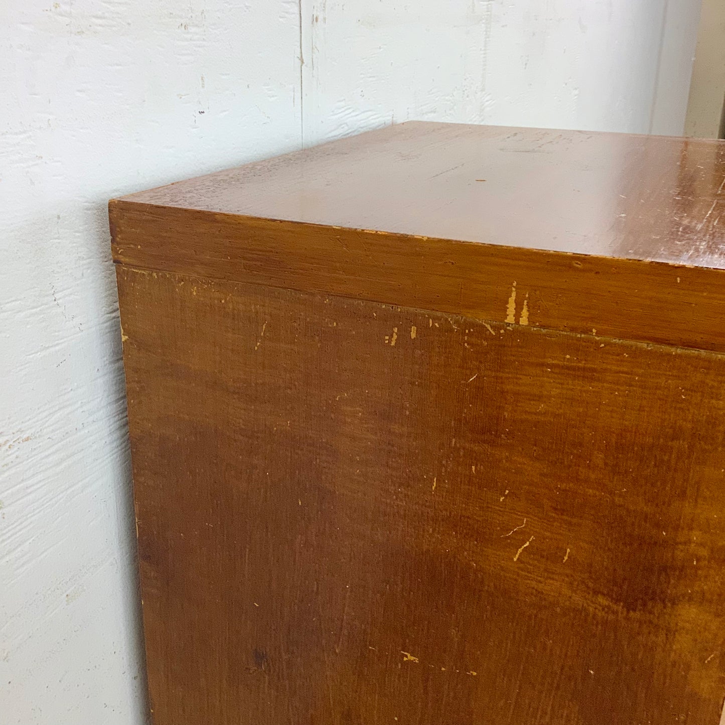 Vintage Two Drawer Deco Nightstandd