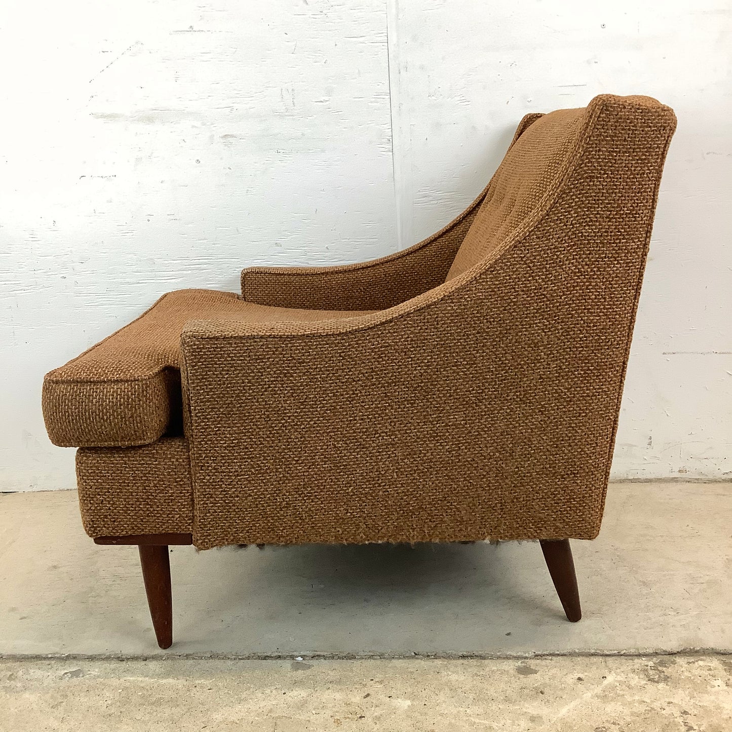 Mid-Century Upholstered Lounge Chair