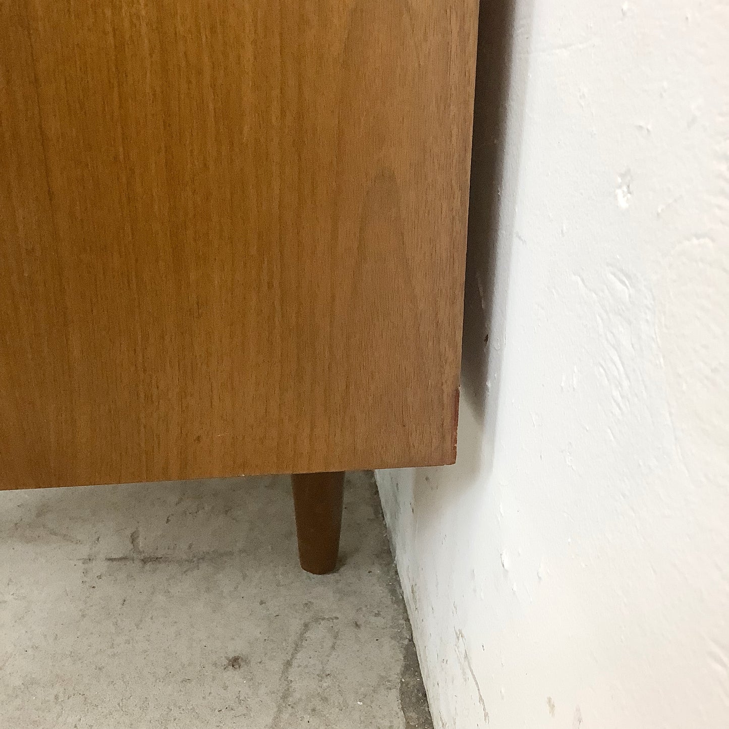 Mid-Century Modern Walnut Sideboard or Buffet