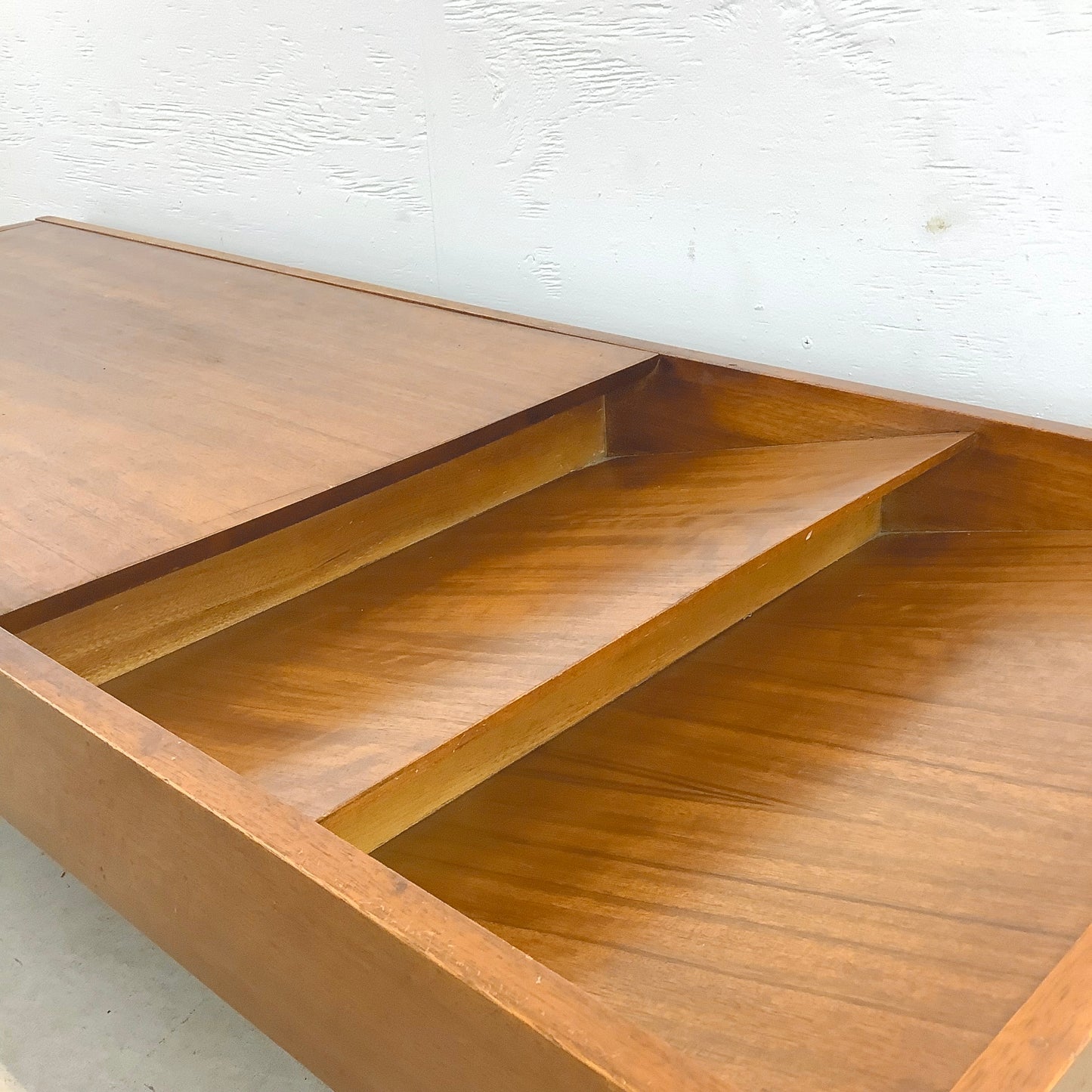 Mid-Century Coffee Table With Drawer- American of Martinsville by Merton Gershun
