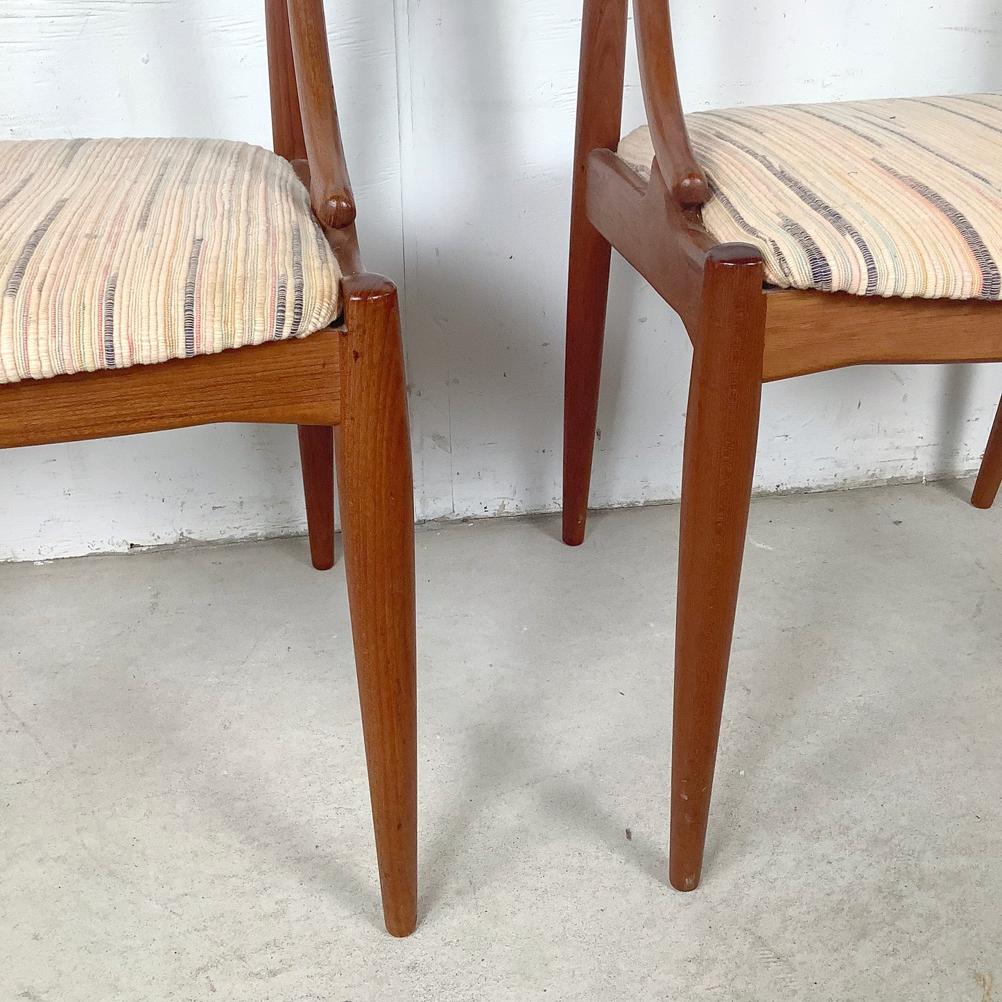 Johannes Andersen Model #16 dining chairs for Uldum Møbelfabrik - set Six