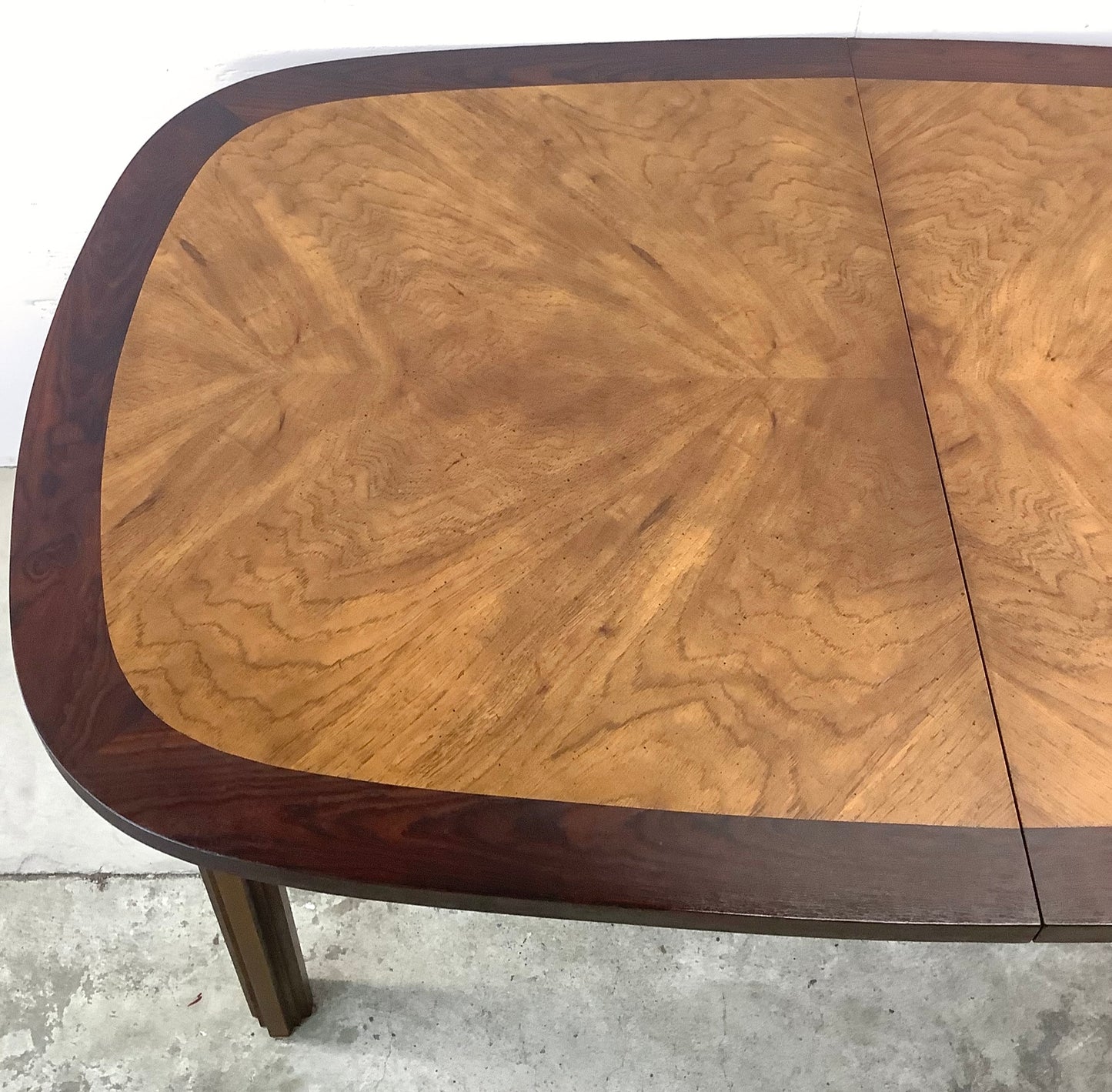 Vintage “tower suite” Oval Dining Table With Two Leaves by Lane