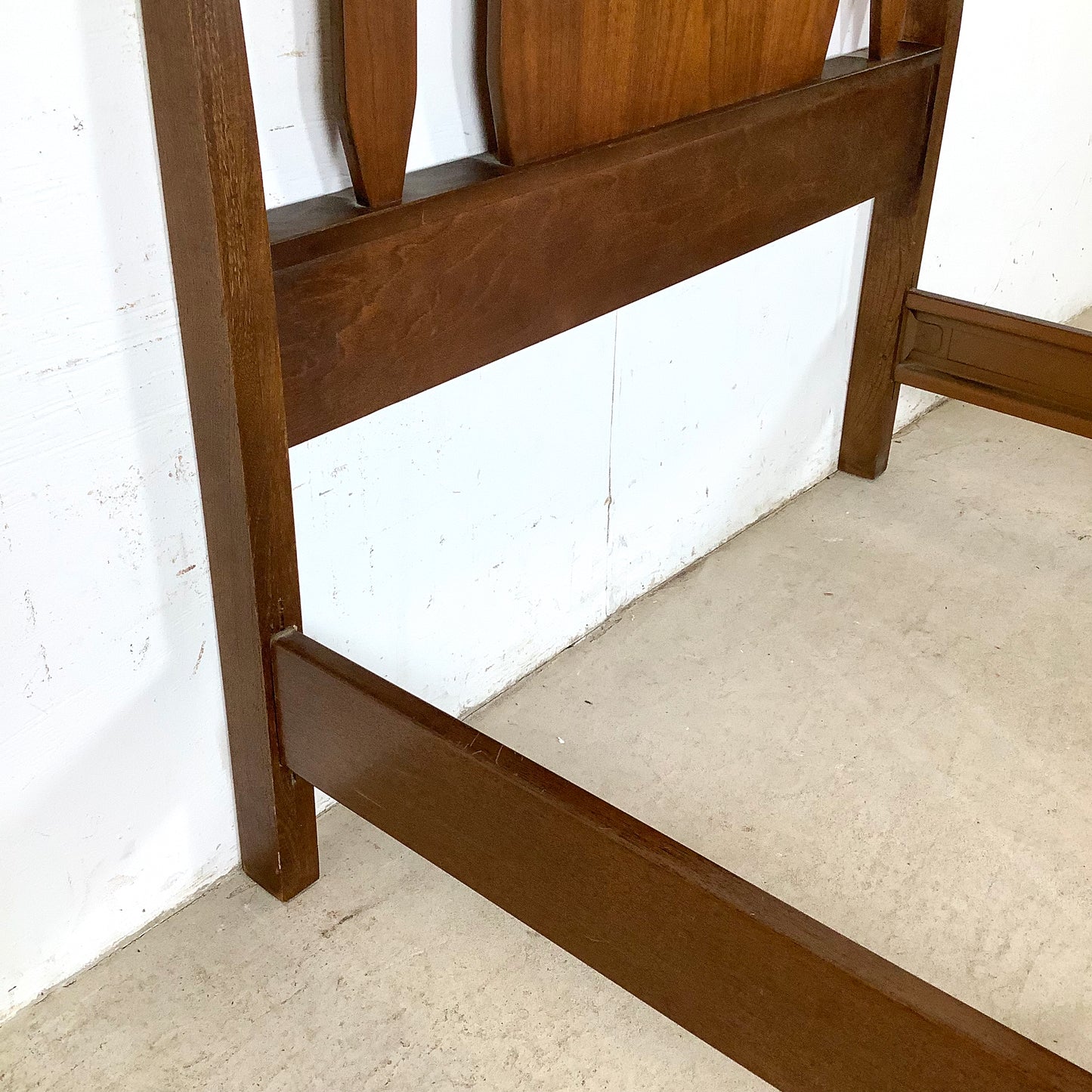 Mid-Century Walnut Twin Bed Frame – Vintage Modern Design
