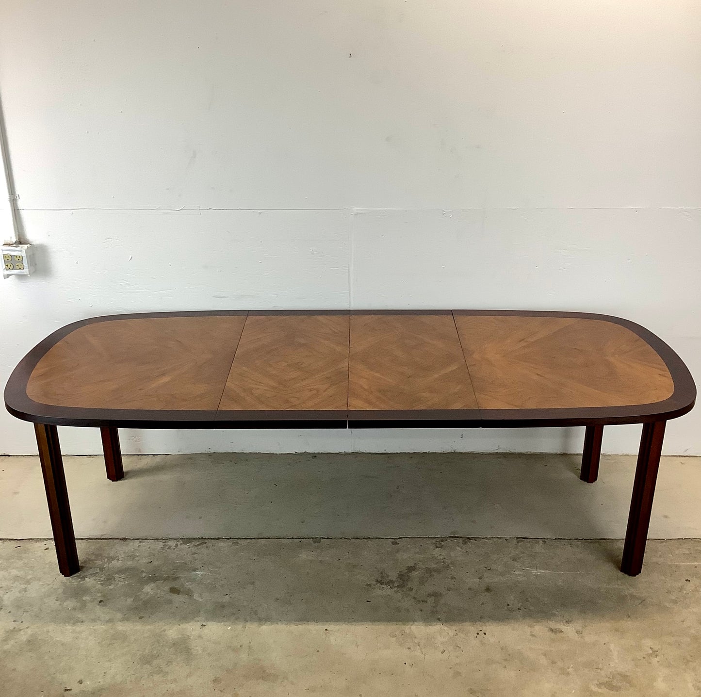 Vintage “tower suite” Oval Dining Table With Two Leaves by Lane