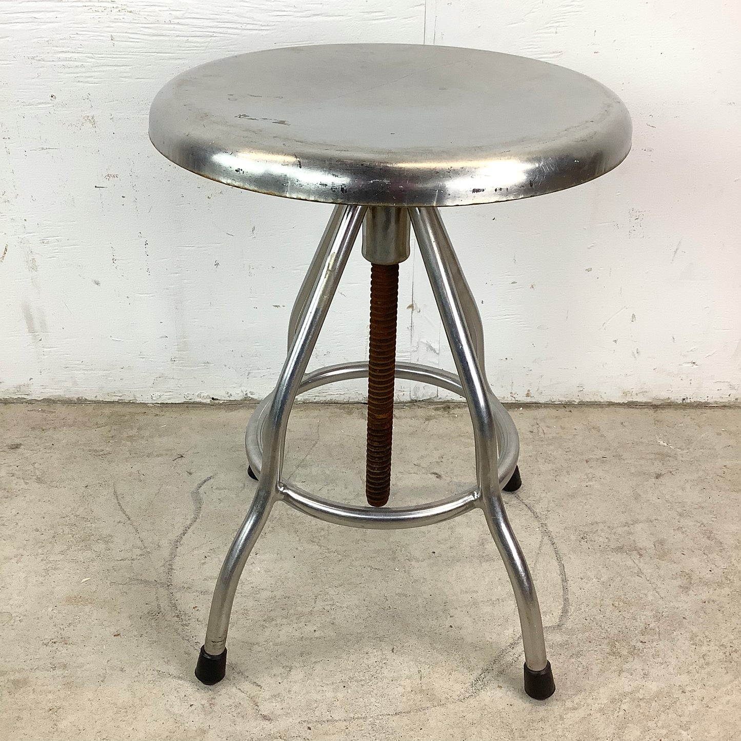 Industrial Modern Shop Stool With Adjustable Height