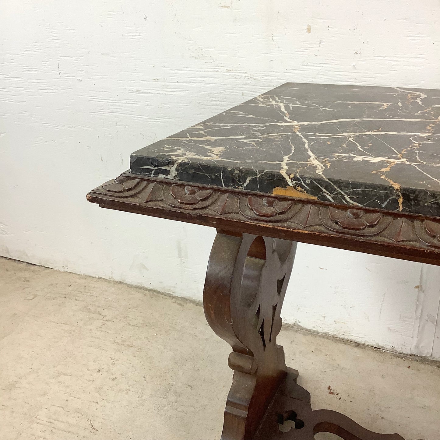 Small Antique Coffee Table With marble top