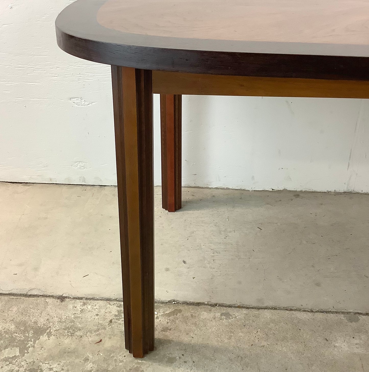 Vintage “tower suite” Oval Dining Table With Two Leaves by Lane