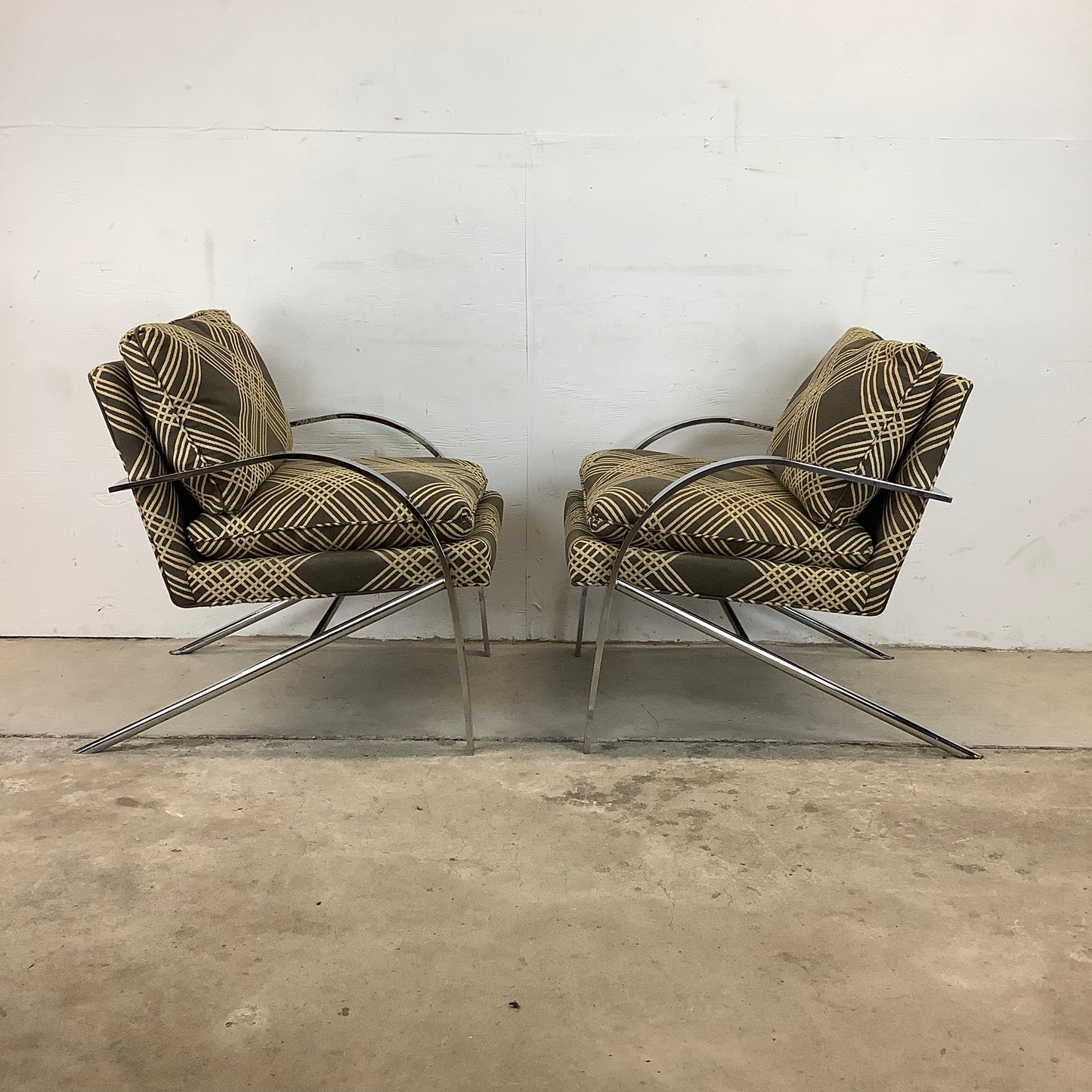 Pair of Mid-Century Chrome "Arco" Lounge Chairs attr. Paul Tuttle