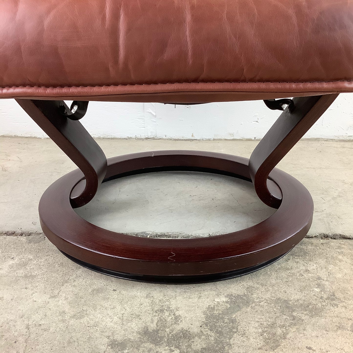 Vintage Ekornes Stressless Admiral Maroon Leather Recliner With Ottoman