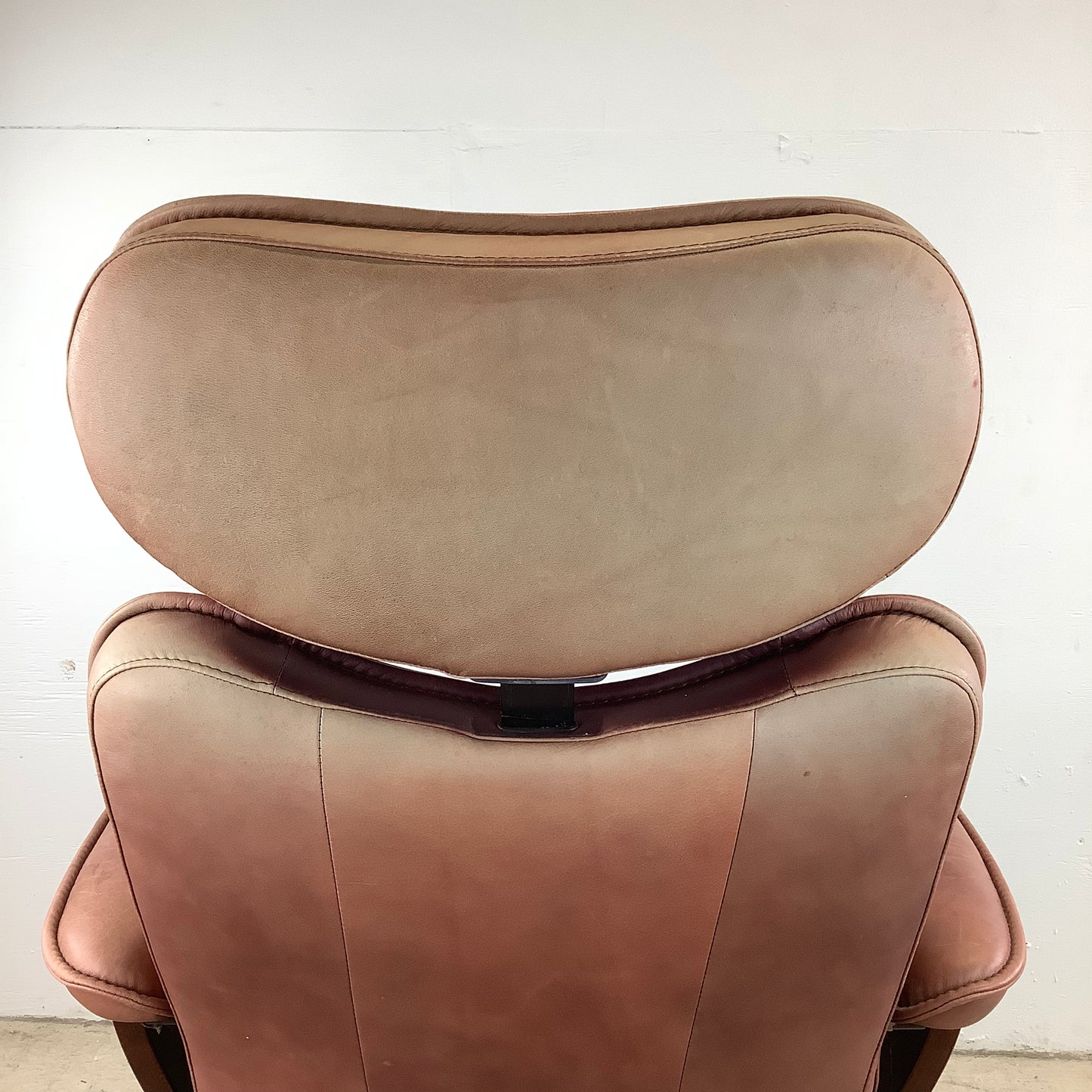 Vintage Ekornes Stressless Admiral Maroon Leather Recliner With Ottoman