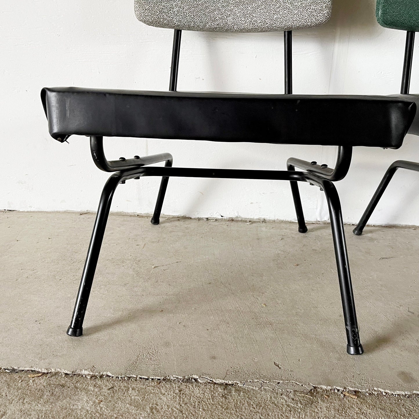Pair Mid-Century Modern Side Chairs