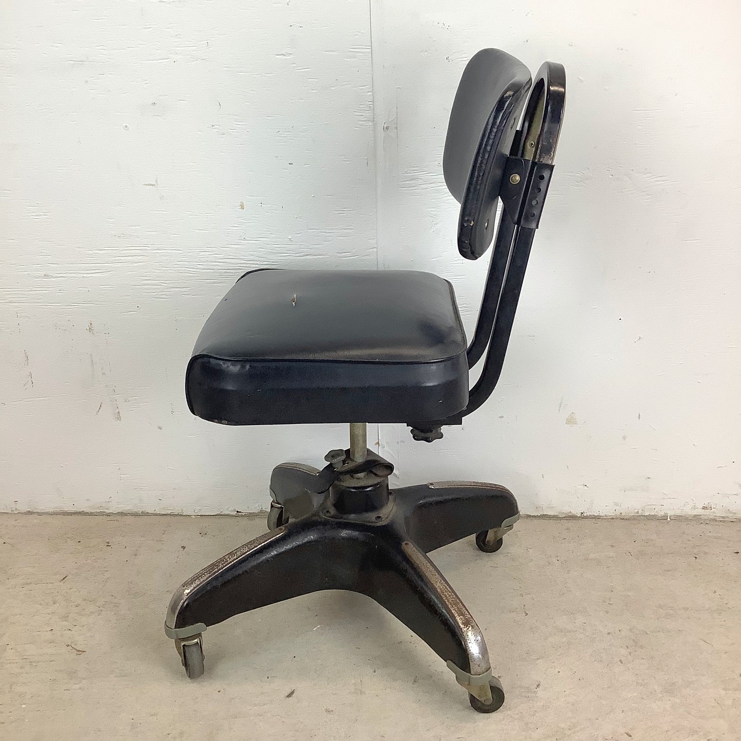Vintage Industrial Tanker Chair With Four-Prong Wheeled Base