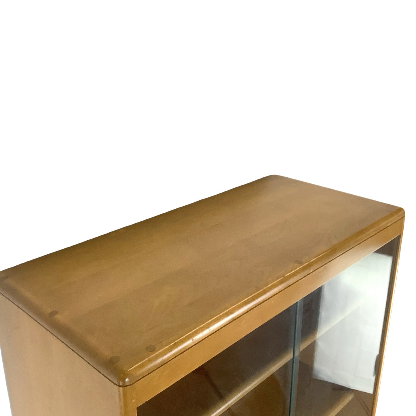 Vintage Heywood-Wakefield Wheat Display Cabinet | Mid-Century Modern