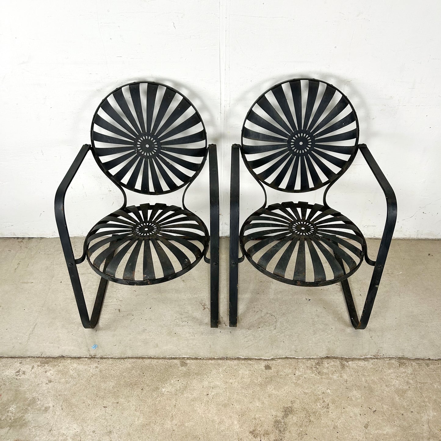 Pair of Vintage Black Cantilever Patio Chairs – French Modern Style Attributed to François Carré