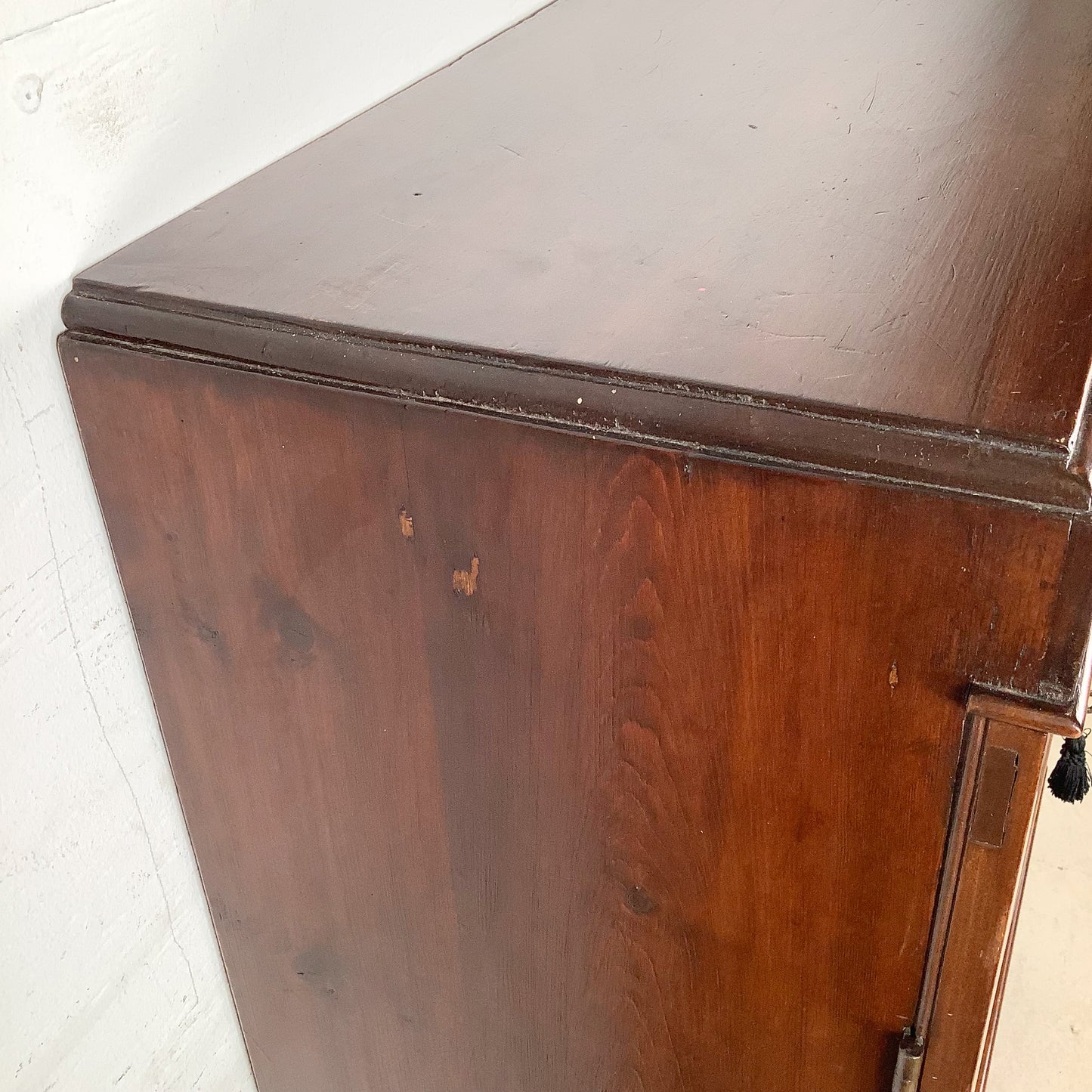 Classic Glass-Front Bookcase with Paneled Doors and Sculpted Legs