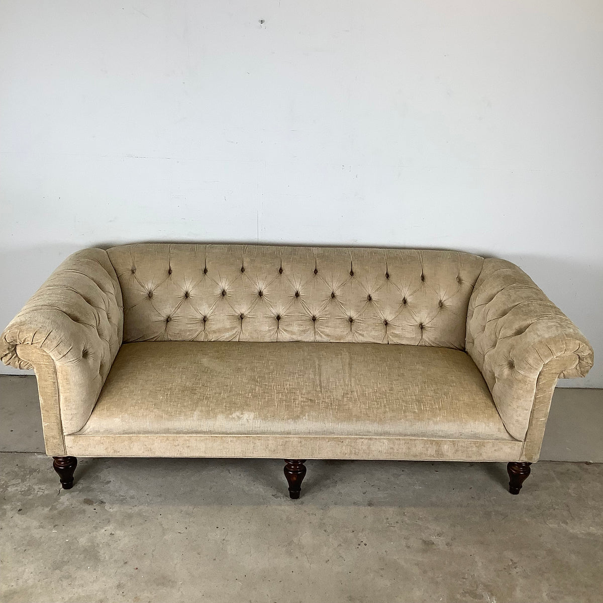 Contemporary Modern Chesterfield Sofa