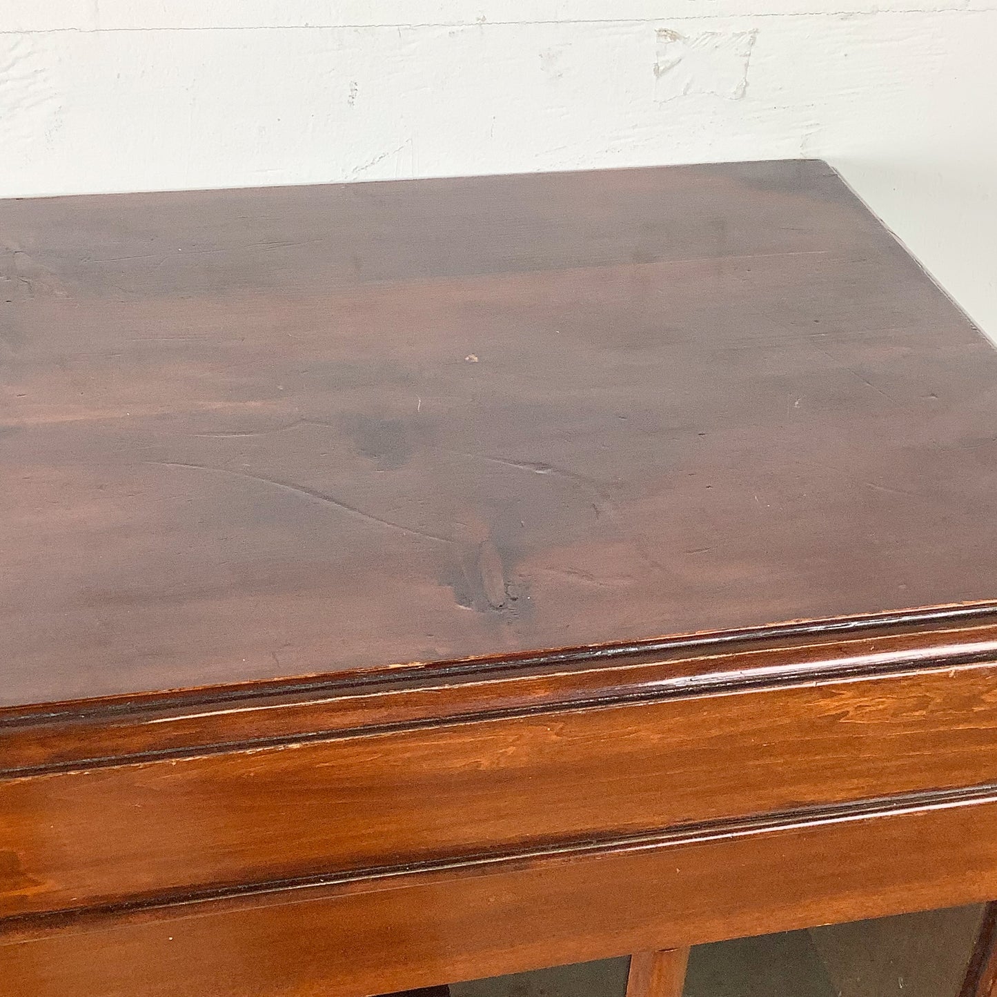 Classic Glass-Front Bookcase with Paneled Doors and Sculpted Legs