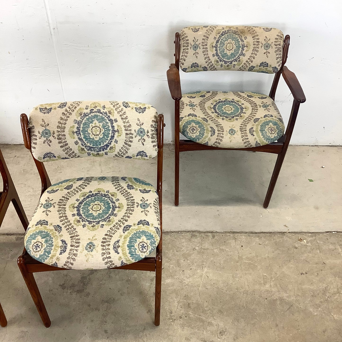 Scandinavian Modern Rosewood Dining Chairs- Set of 4
