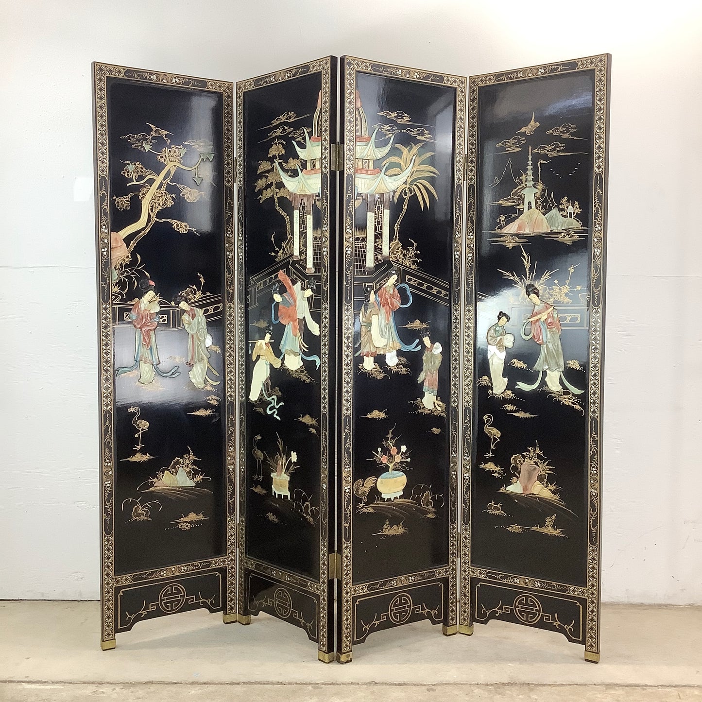 Vintage Hand-Painted Chinoiserie Lacquer Folding Screen