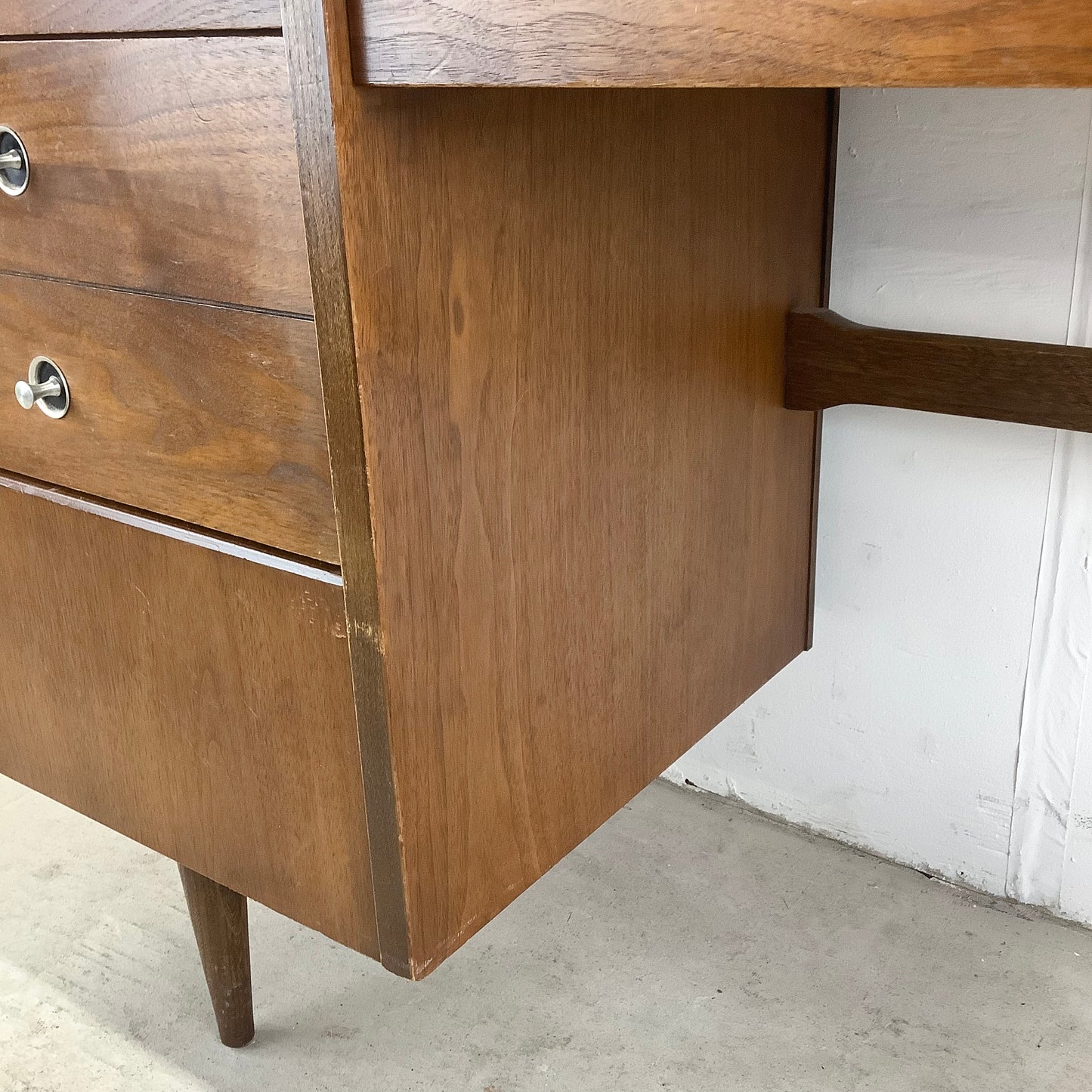 Mid-Century Modern Writing Desk by Bassett Furniture