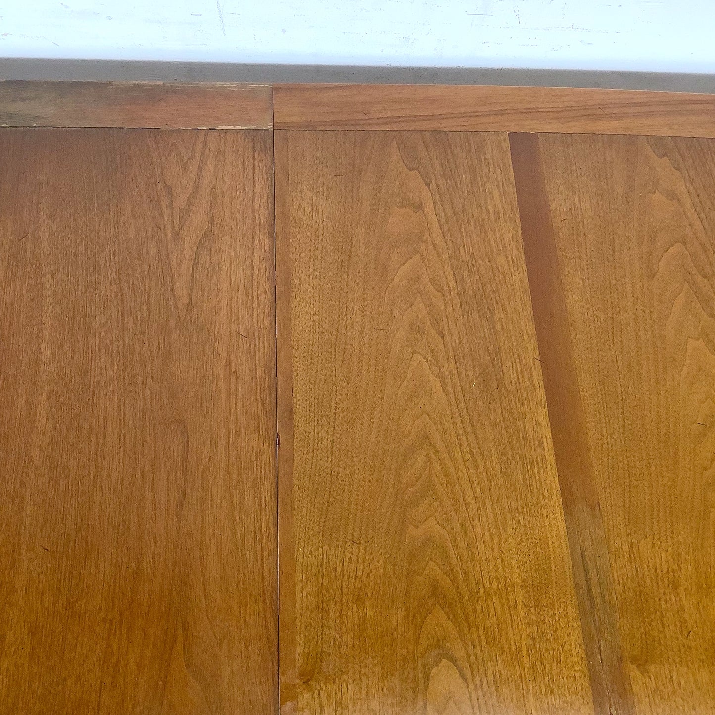 Vintage Tomlinson “Sophisticate” Extension Dining Table