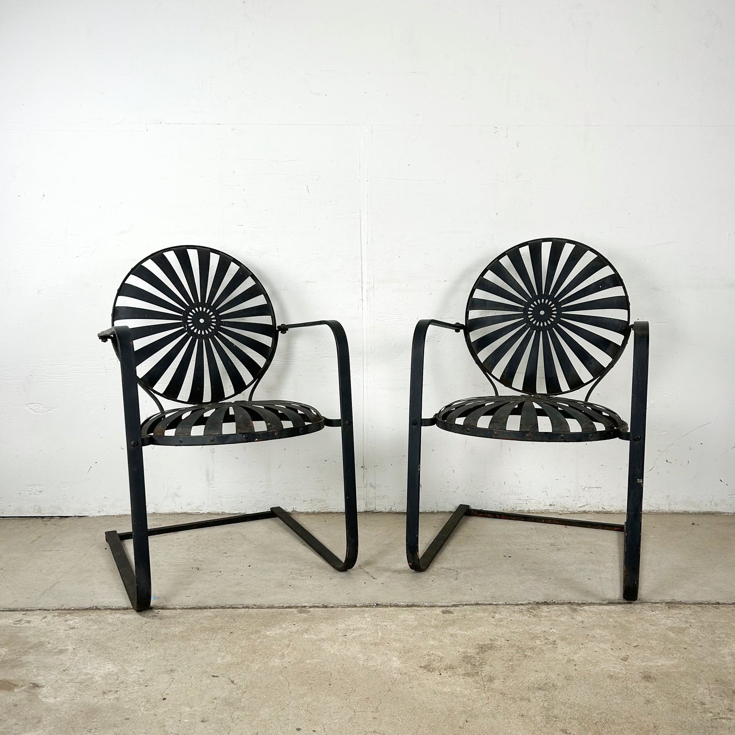 Pair of Vintage Black Cantilever Patio Chairs – French Modern Style Attributed to François Carré