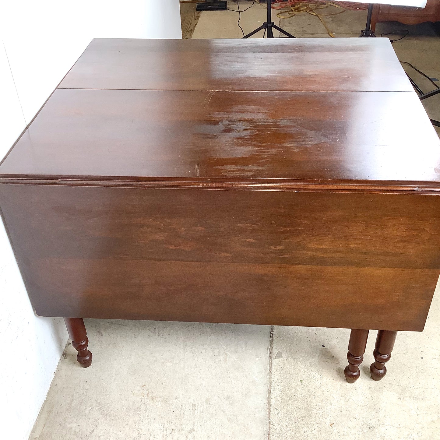 American Empire-Style Walnut Drop-Leaf Gate-Leg Table — Solid Wood, Single Drawer