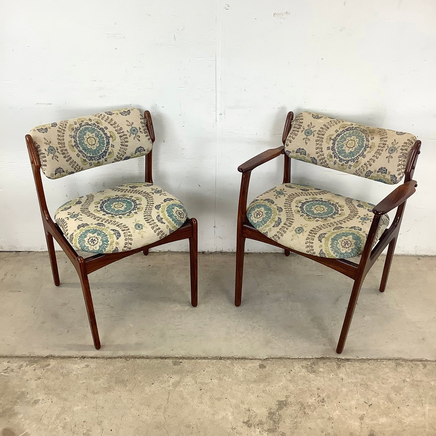 Scandinavian Modern Rosewood Dining Chairs- Set of 4