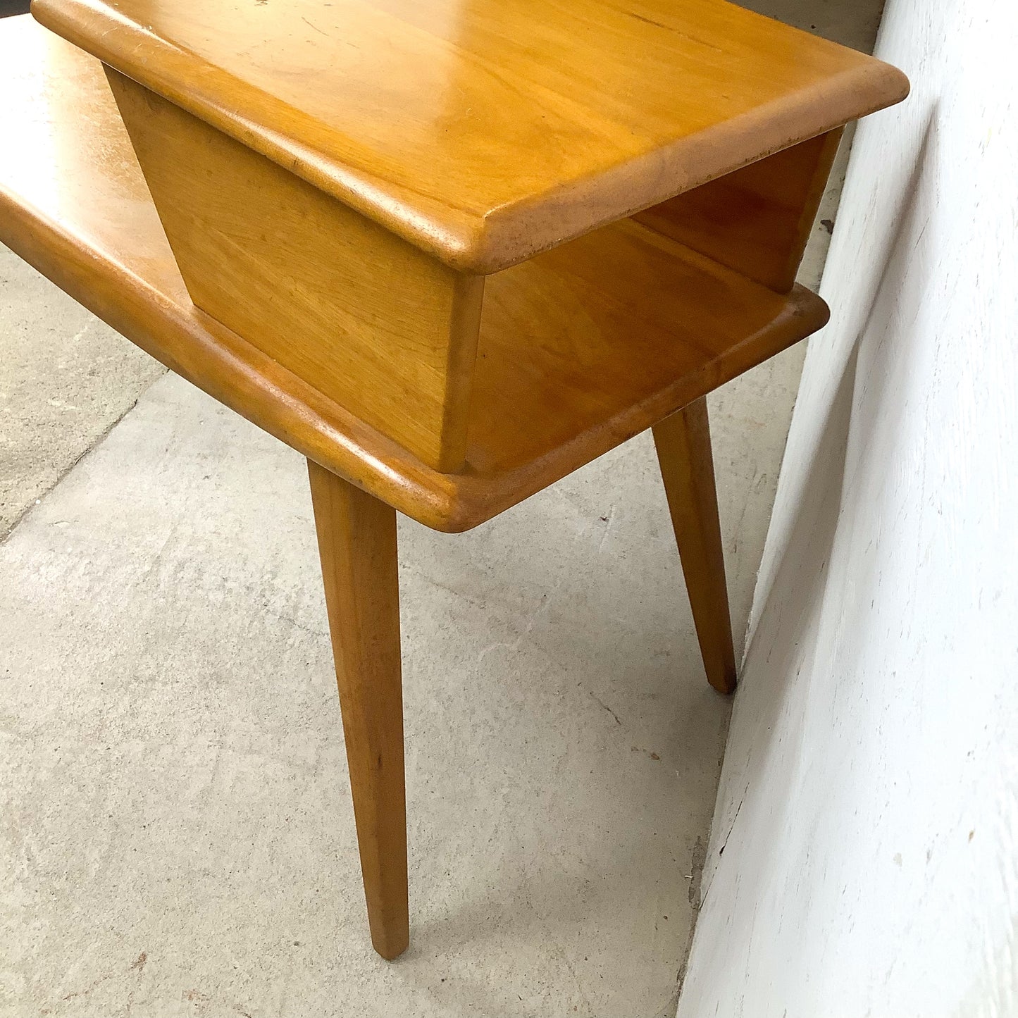 Vintage Heywood-Wakefield Birch Magazine Table | Mid-Century Wheat Finish End Table