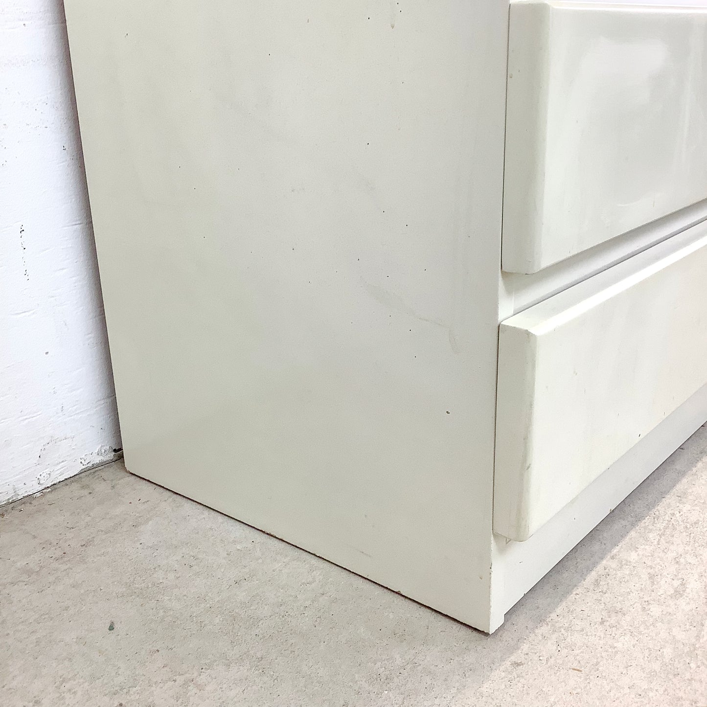 Vintage Modern Lingerie Chest With MIrror