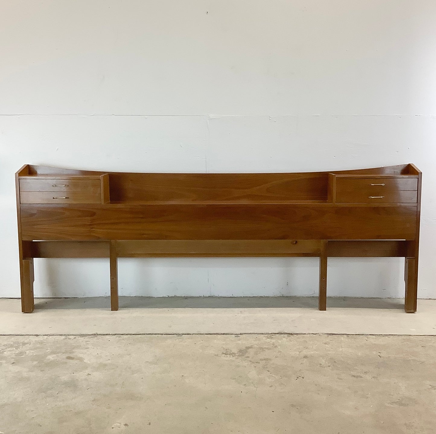 Mid-Century Modern Headboard With Built-In Nightstands