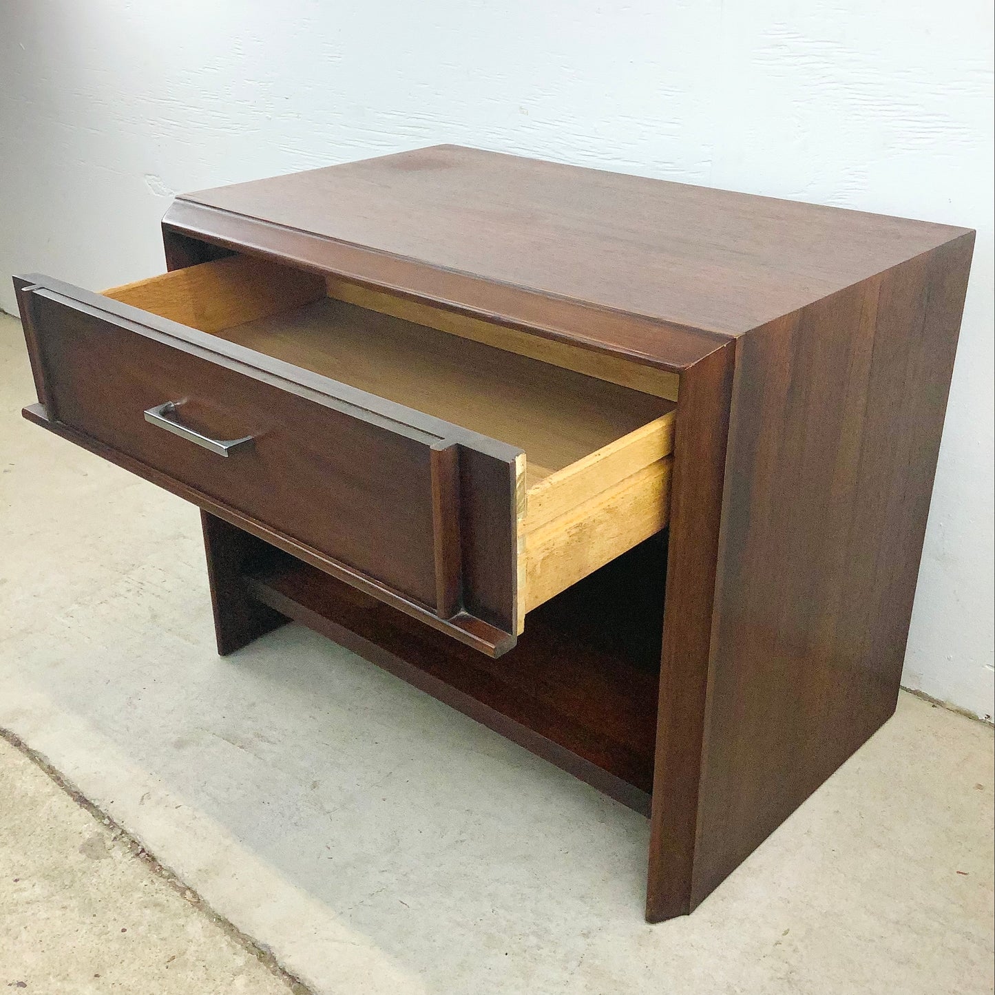 Mid-Century Nightstand With Drawer