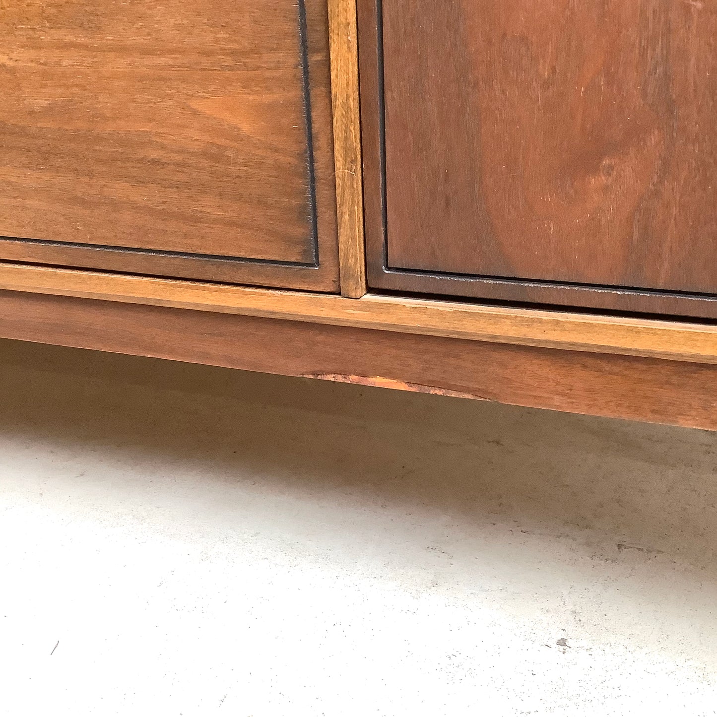 Mid-Century Modern Sideboard Display Cabinet