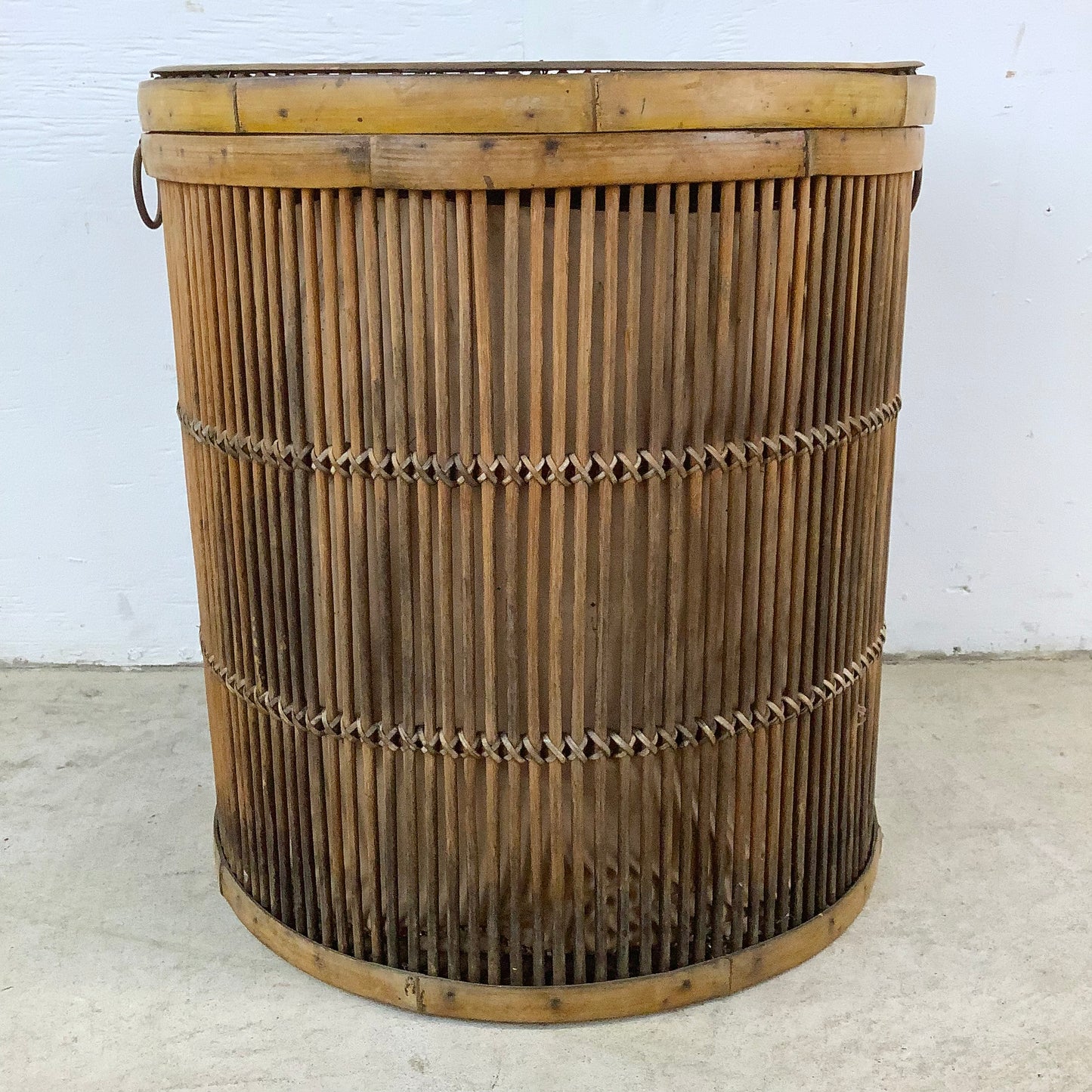Vintage Split Reed Rattan Basket With Lid