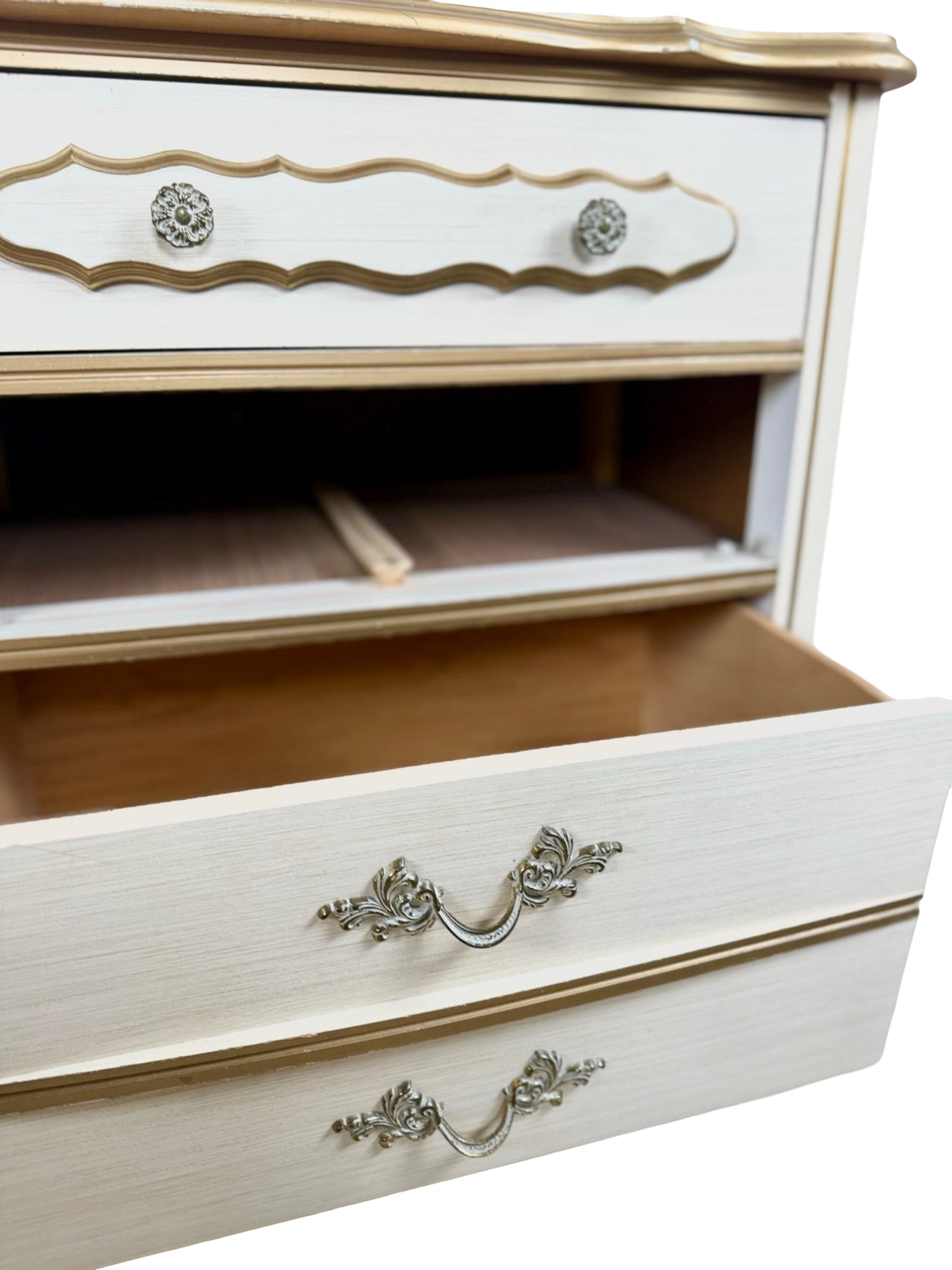 Vintage French Provincial Six-Drawer Dresser | Louis XV Revival