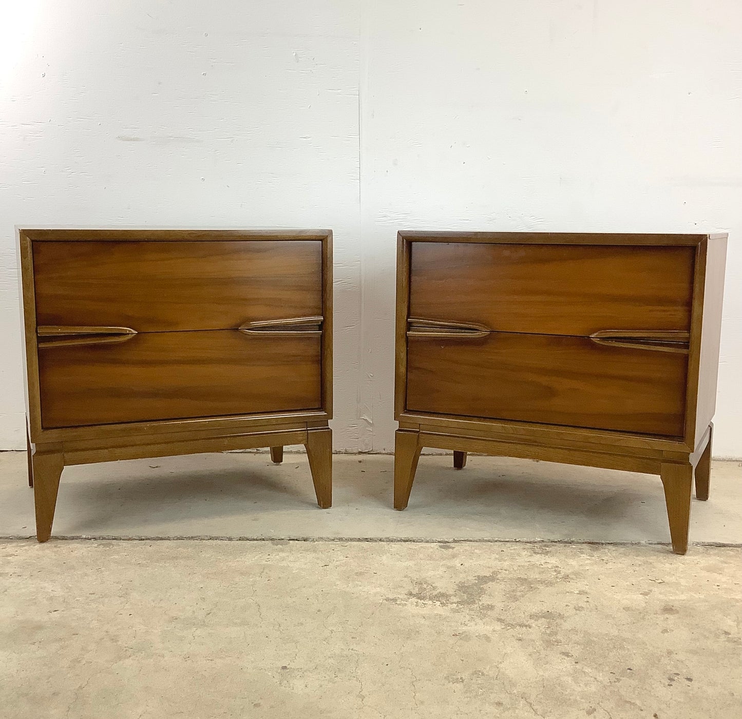 Mid-Century Walnut Nightstands by Unagusta