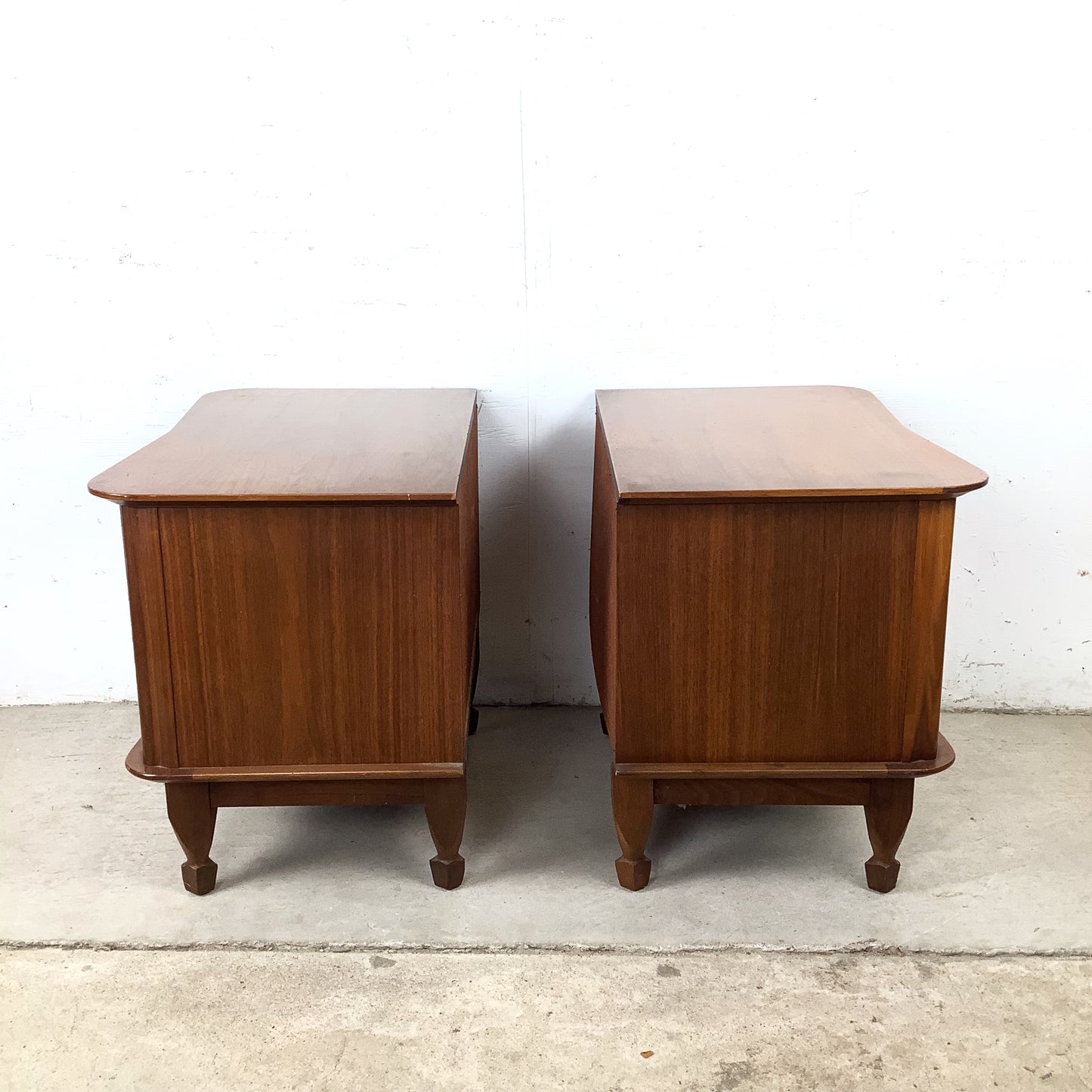 Vintage Mid-Century Walnut Nightstands with Sculpted Door Pulls – Pair