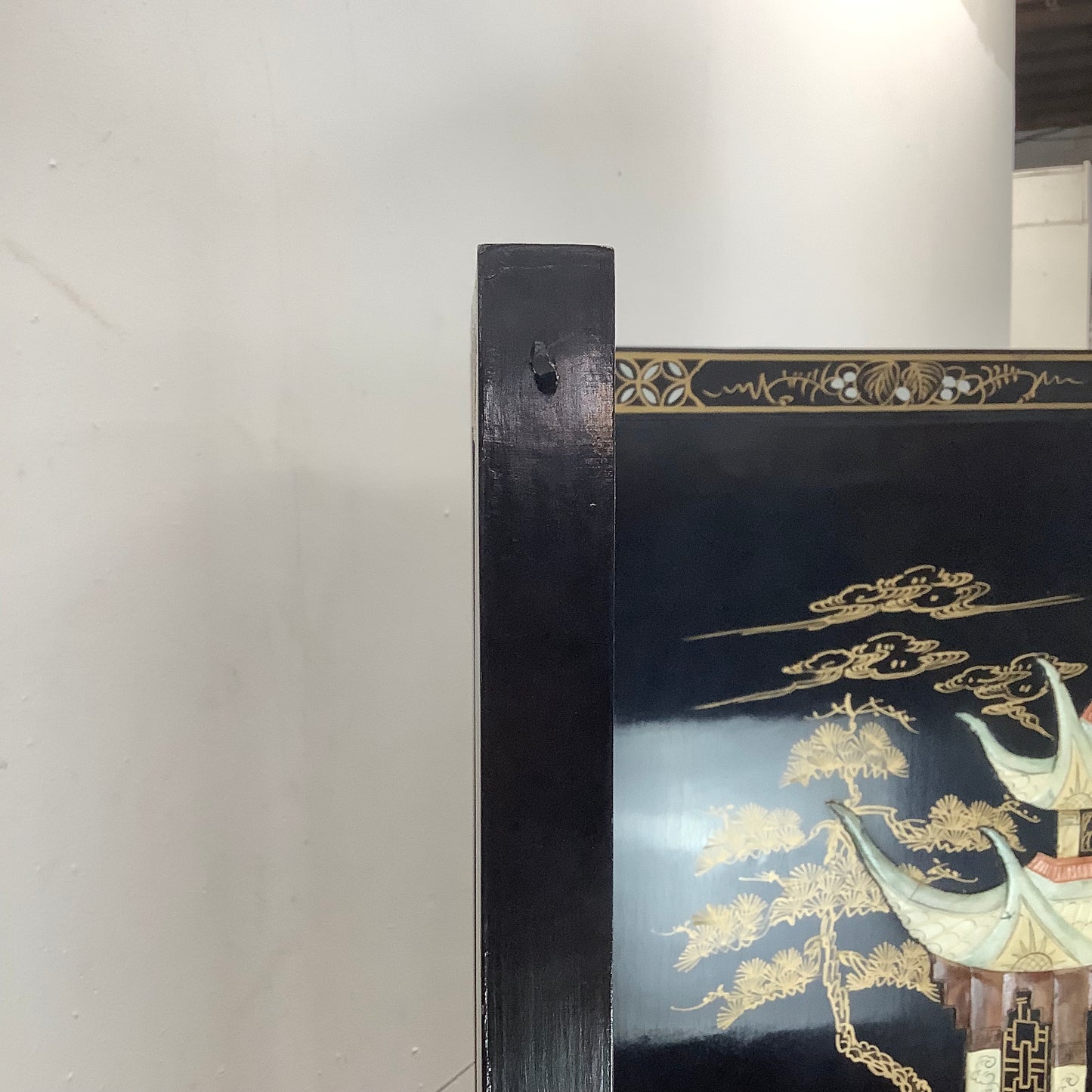 Vintage Hand-Painted Chinoiserie Lacquer Folding Screen