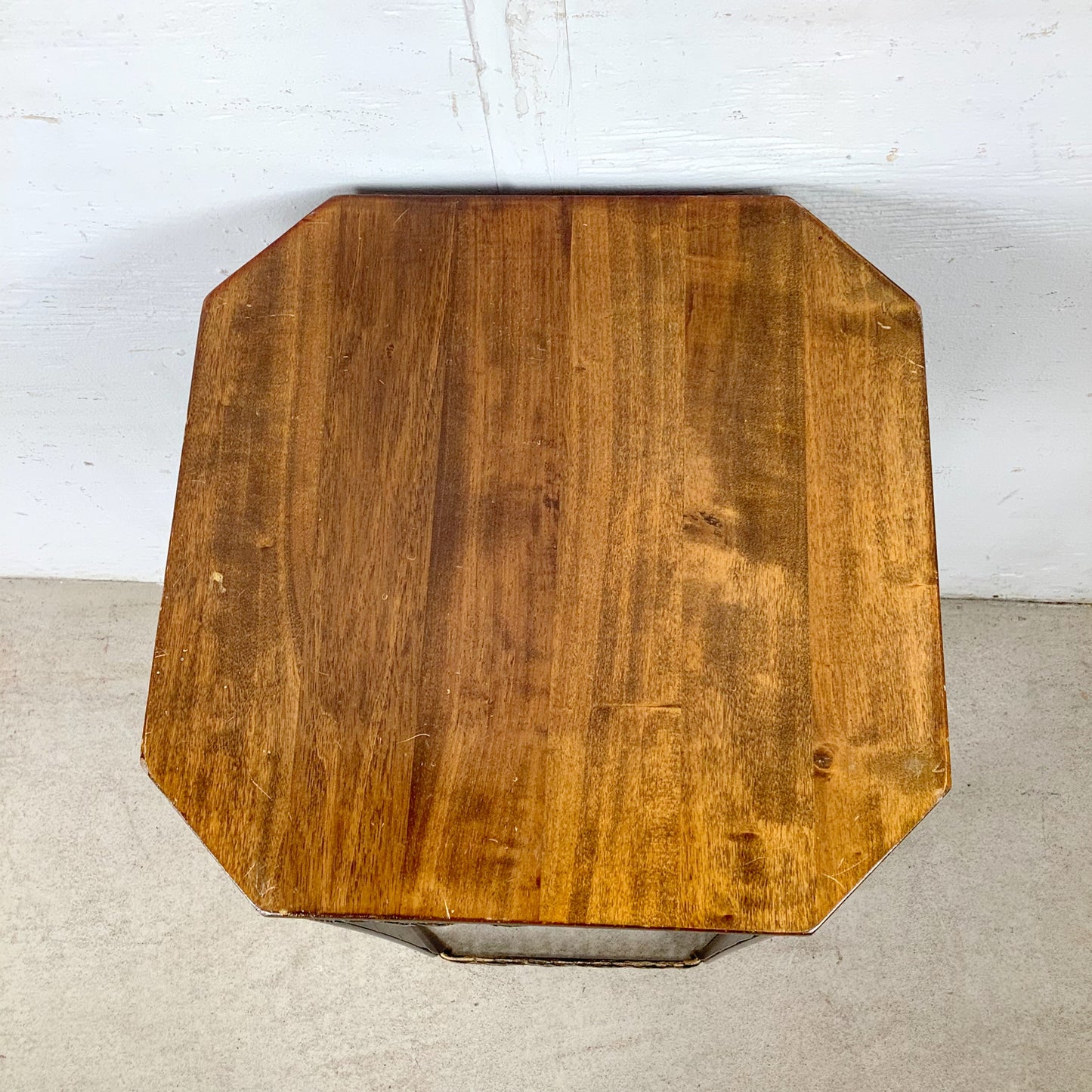 Boho Pedestal Table with Open Metal Structure