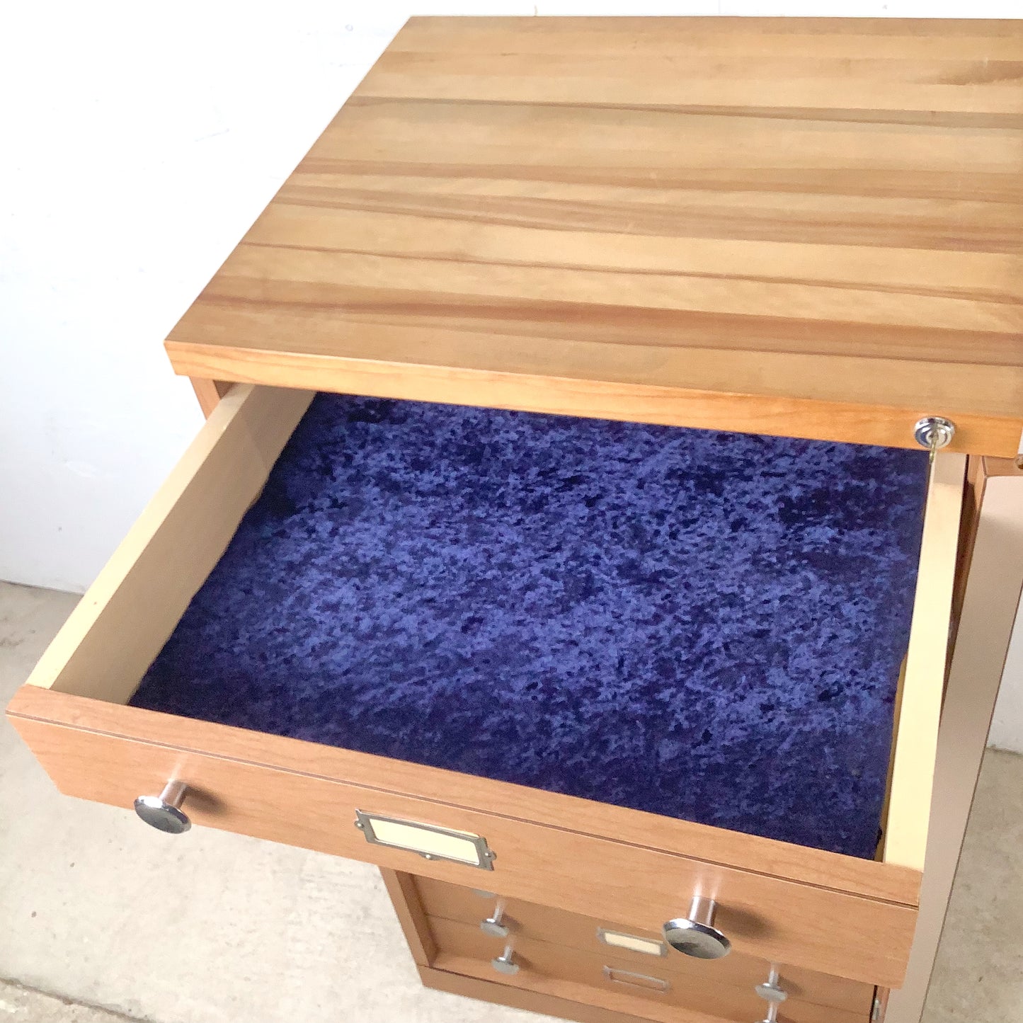 Ten-Drawer Museum Specimen Cabinet | Butcher Block Top | Felt-Lined Drawers